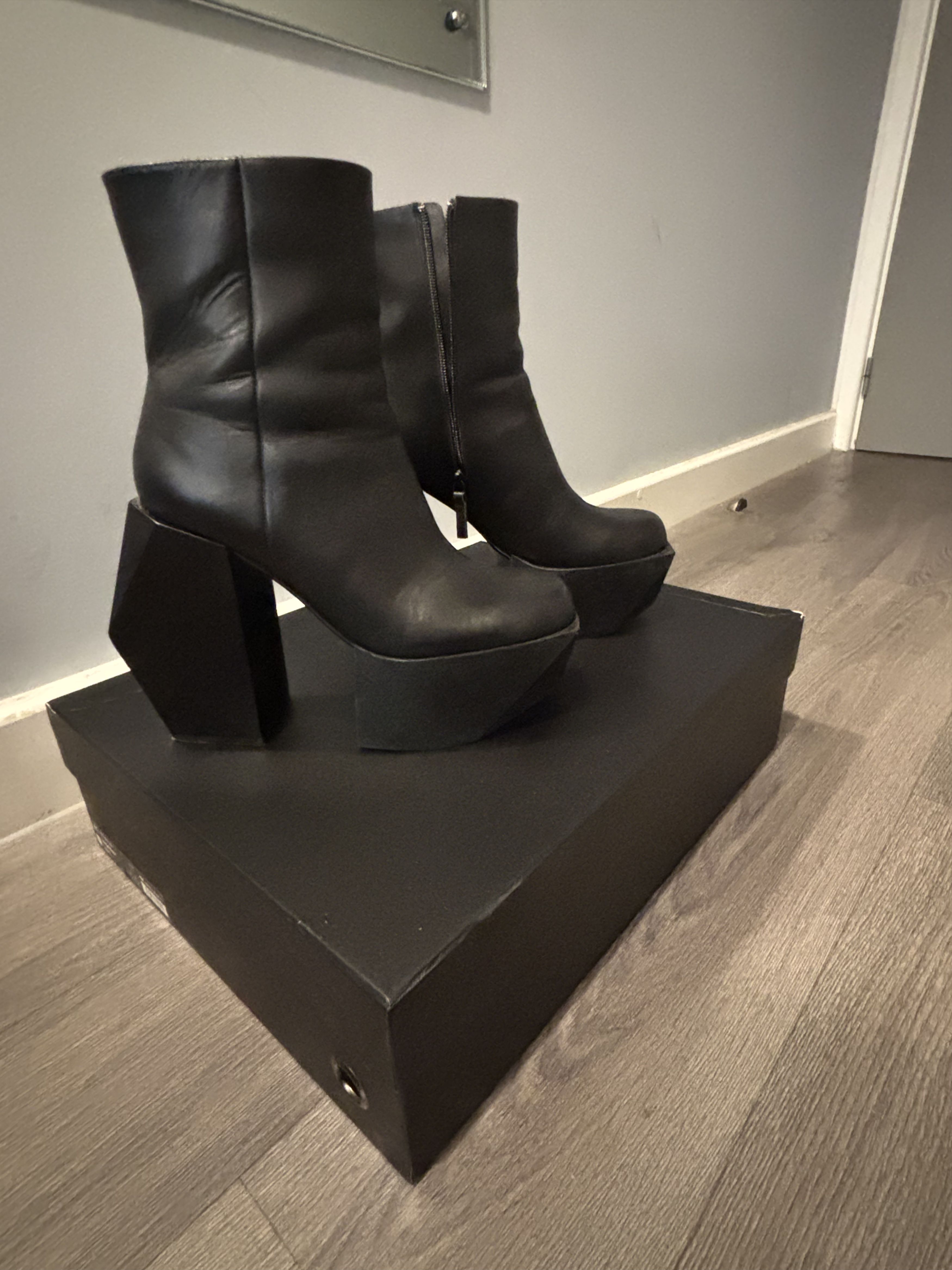 Stage Heeled Boots