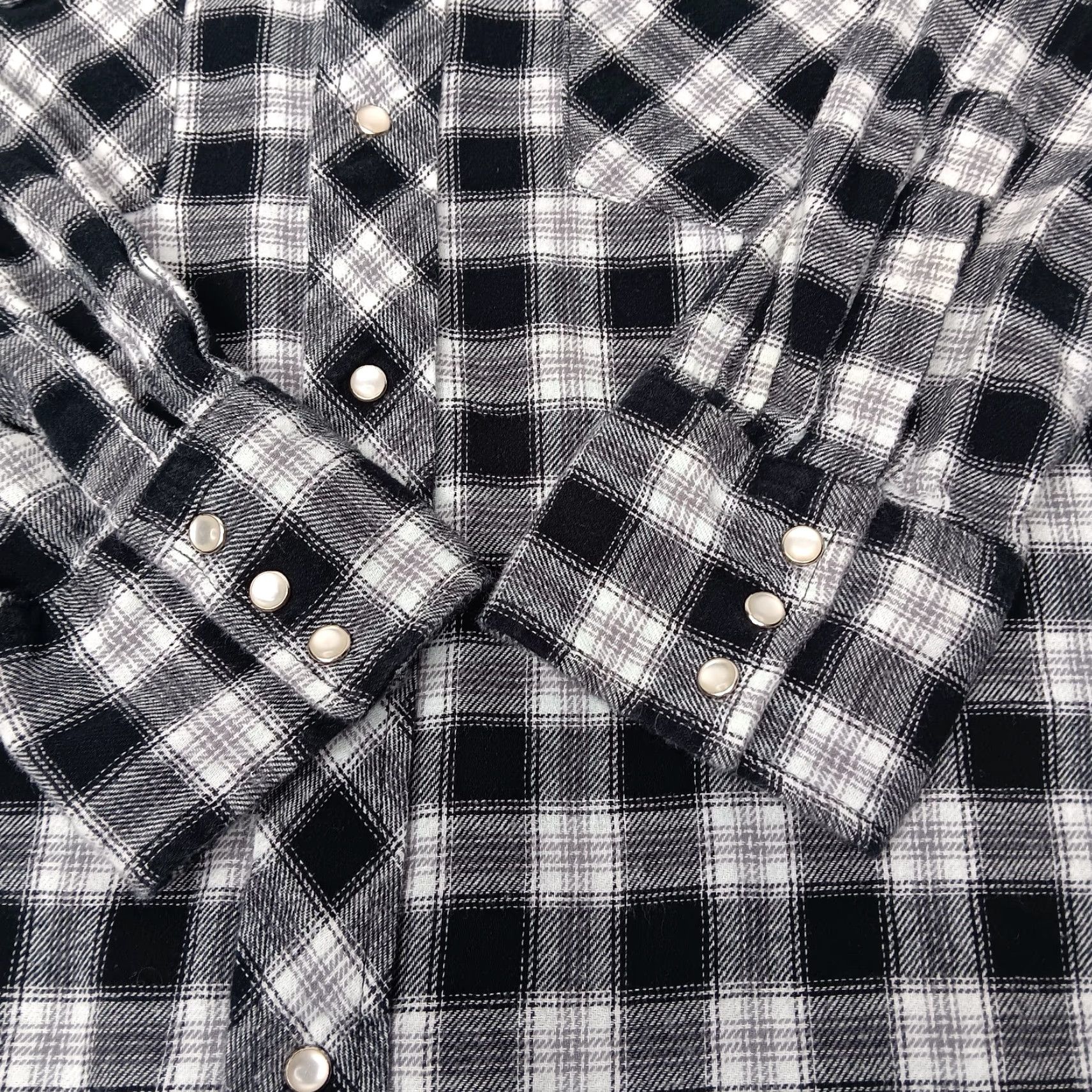 Wrangler VINTAGE Wrangler Wrancher Shirt Mens L Pearl Snap Western Plaid Flannel Black White Pocketed Casual Workwear 90s Mens Size US L / EU 52-54 / 3 - 5 Thumbnail