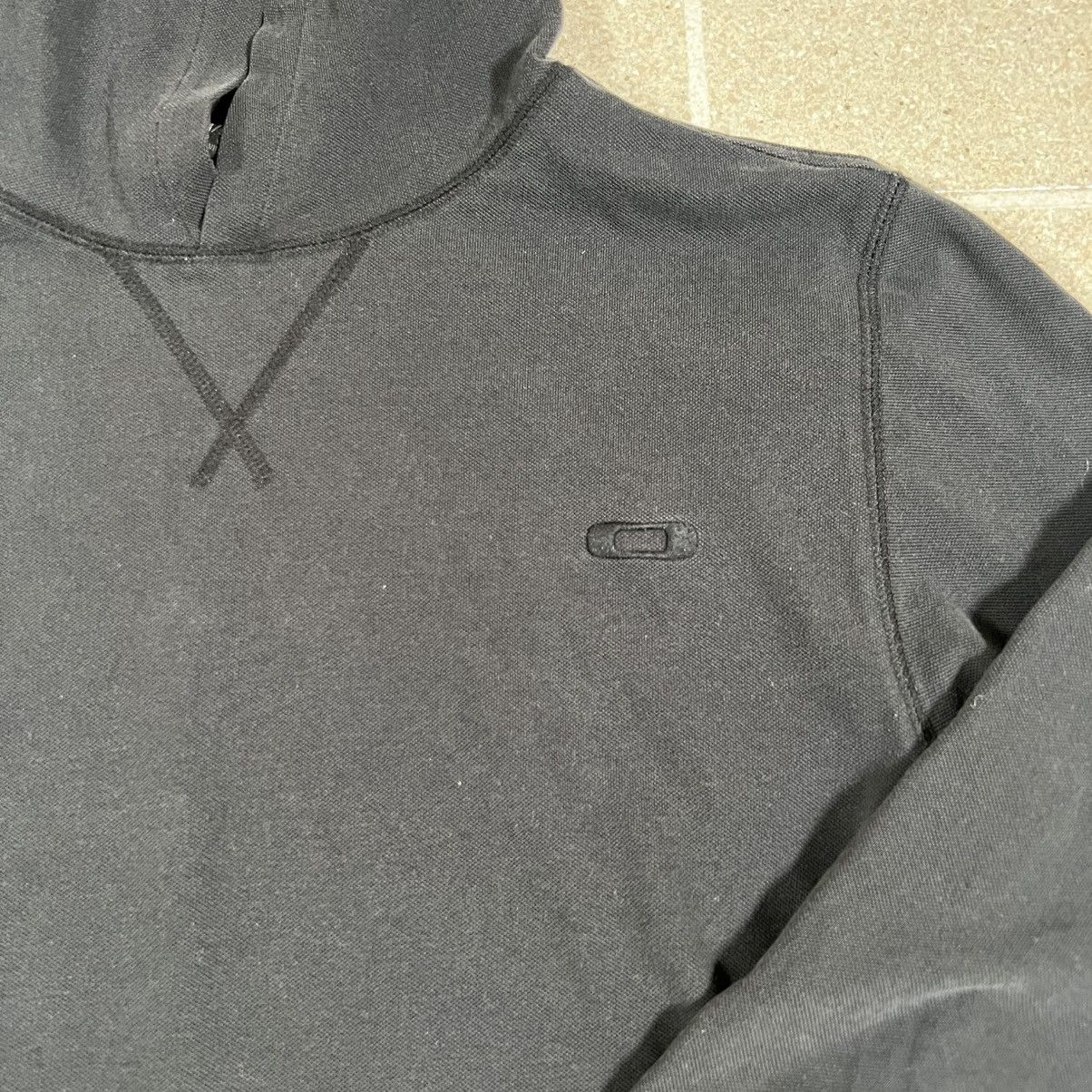 Oakley Oakley Hoodie Pullover Sweatshirt Embroidered Chest Logo Size US M / EU 48-50 / 2 - 2 Thumbnail