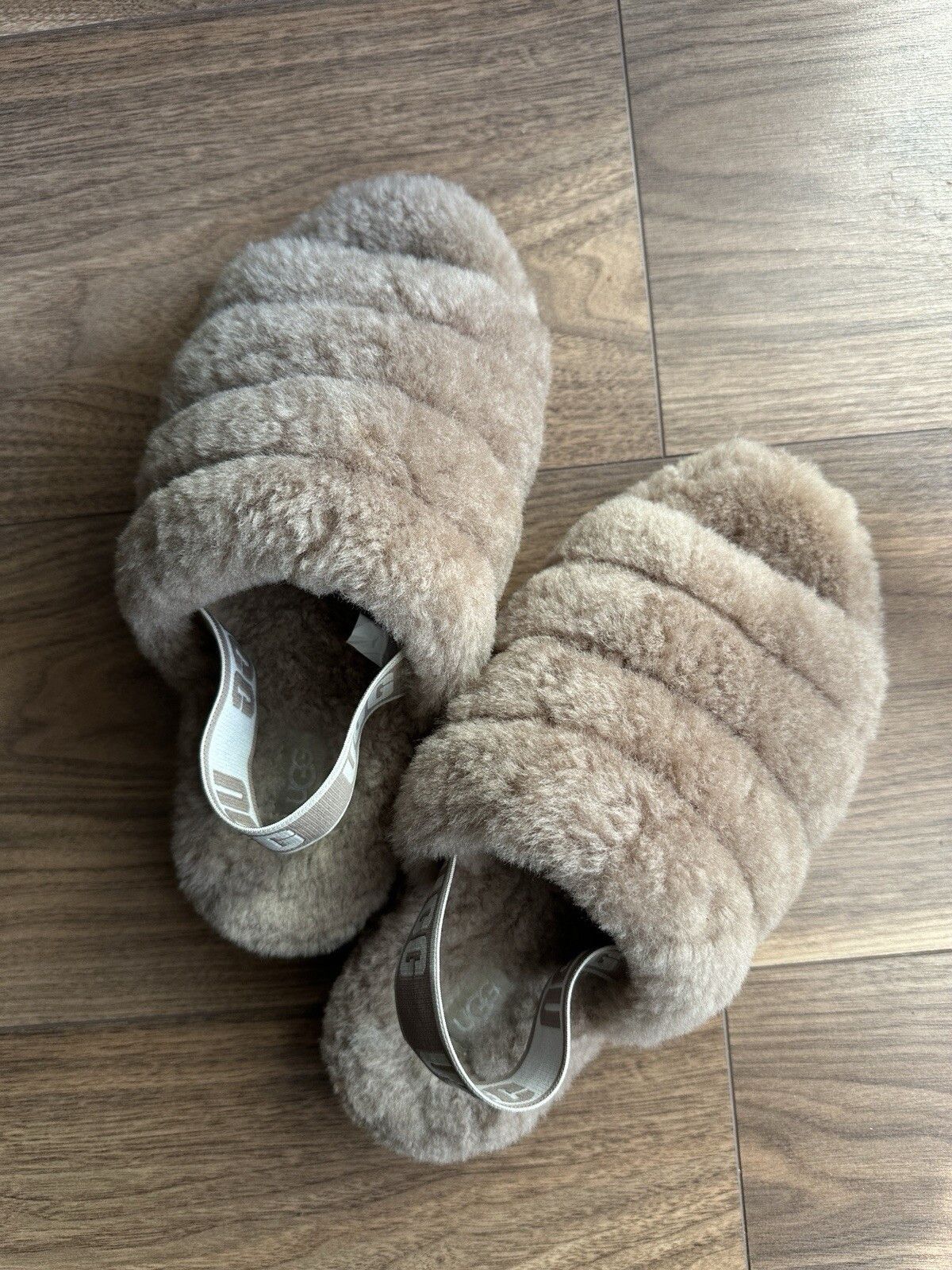 Ugg UGG Womens Fluff Yeah Slide Beige Size 38 UK5 US7 Size US 8 / IT 38 - 3 Thumbnail
