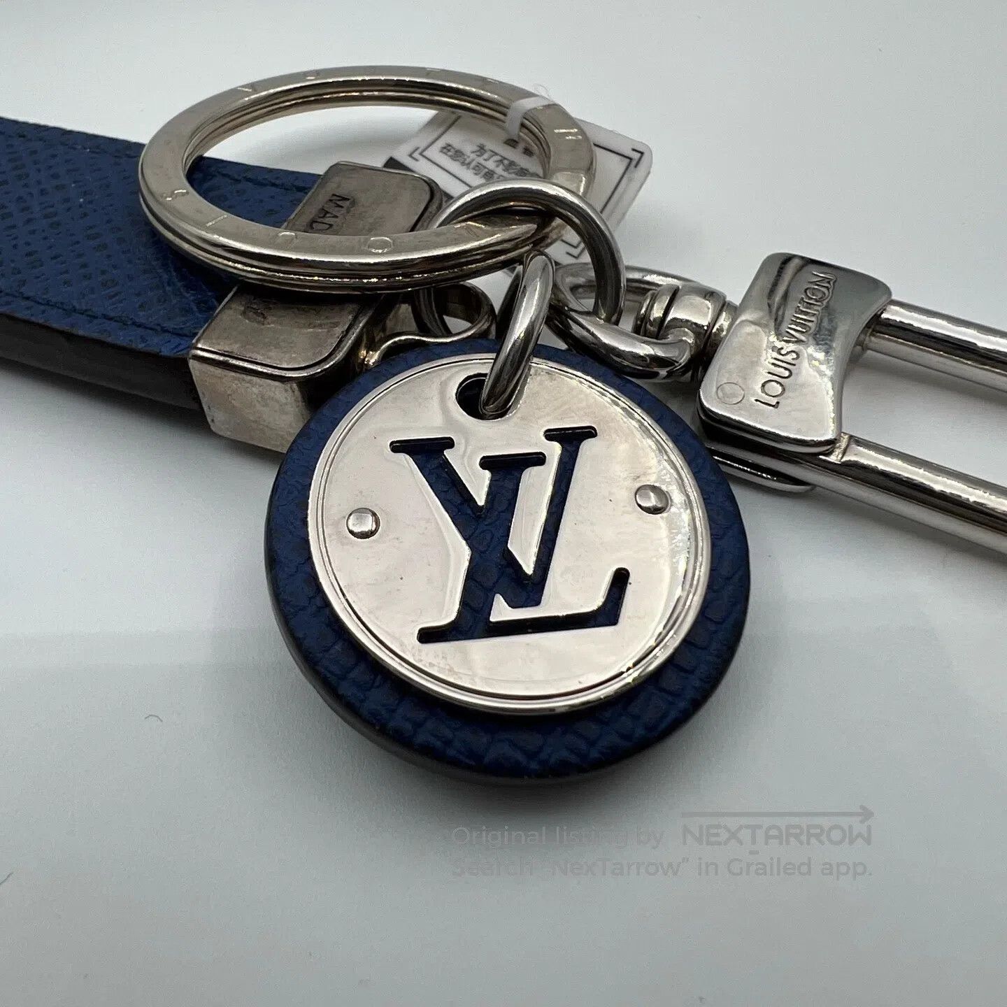 Louis Vuitton Louis Vuitton Aged keychain Size ONE SIZE - 3 Thumbnail