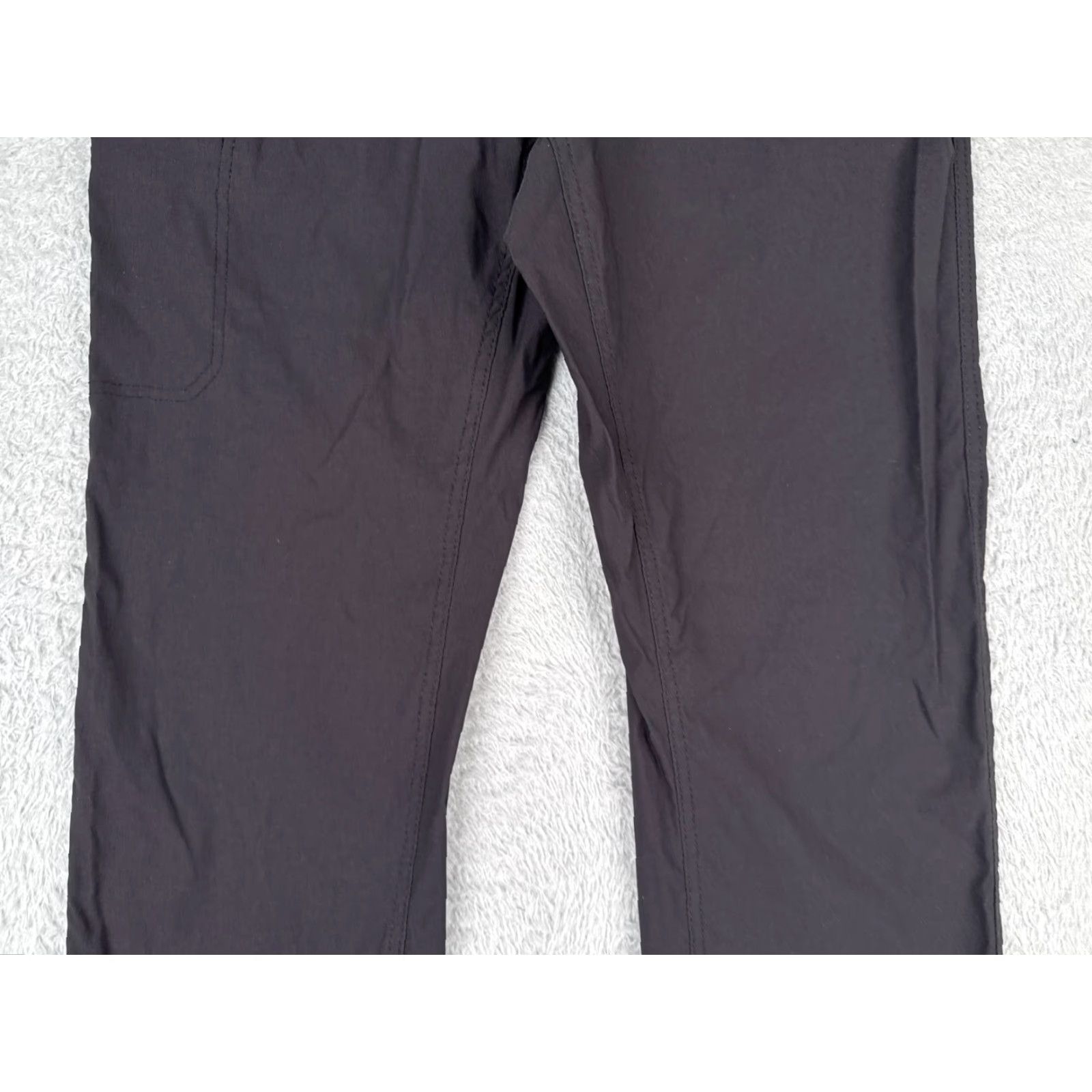 Vintage Cargo Pants Men 32 Black Nylon Straight Leg Zipper Pocket Hiking Camp 32x30 Size US 32 / EU 48 - 3 Thumbnail