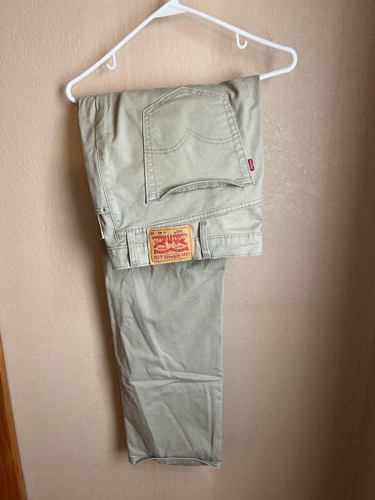 Levi's Levi’s Khaki Pants 42x32 Size US 42 / EU 58 - 1 Thumbnail