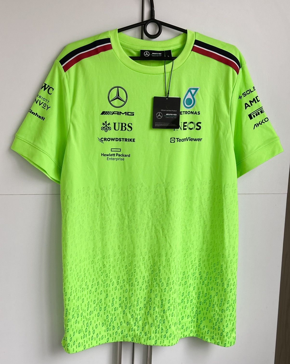 Formula 1 Mercedes-AMG Petronas F1 Team T-Shirt Official Product Size US L / EU 52-54 / 3 - 1 Thumbnail