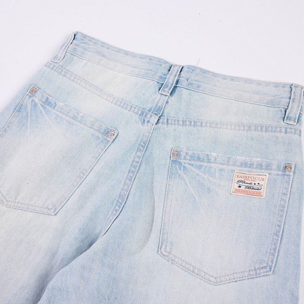 Jean Retro men's distressed washed light-colored jeans Size US 32 / EU 48 - 5 Thumbnail