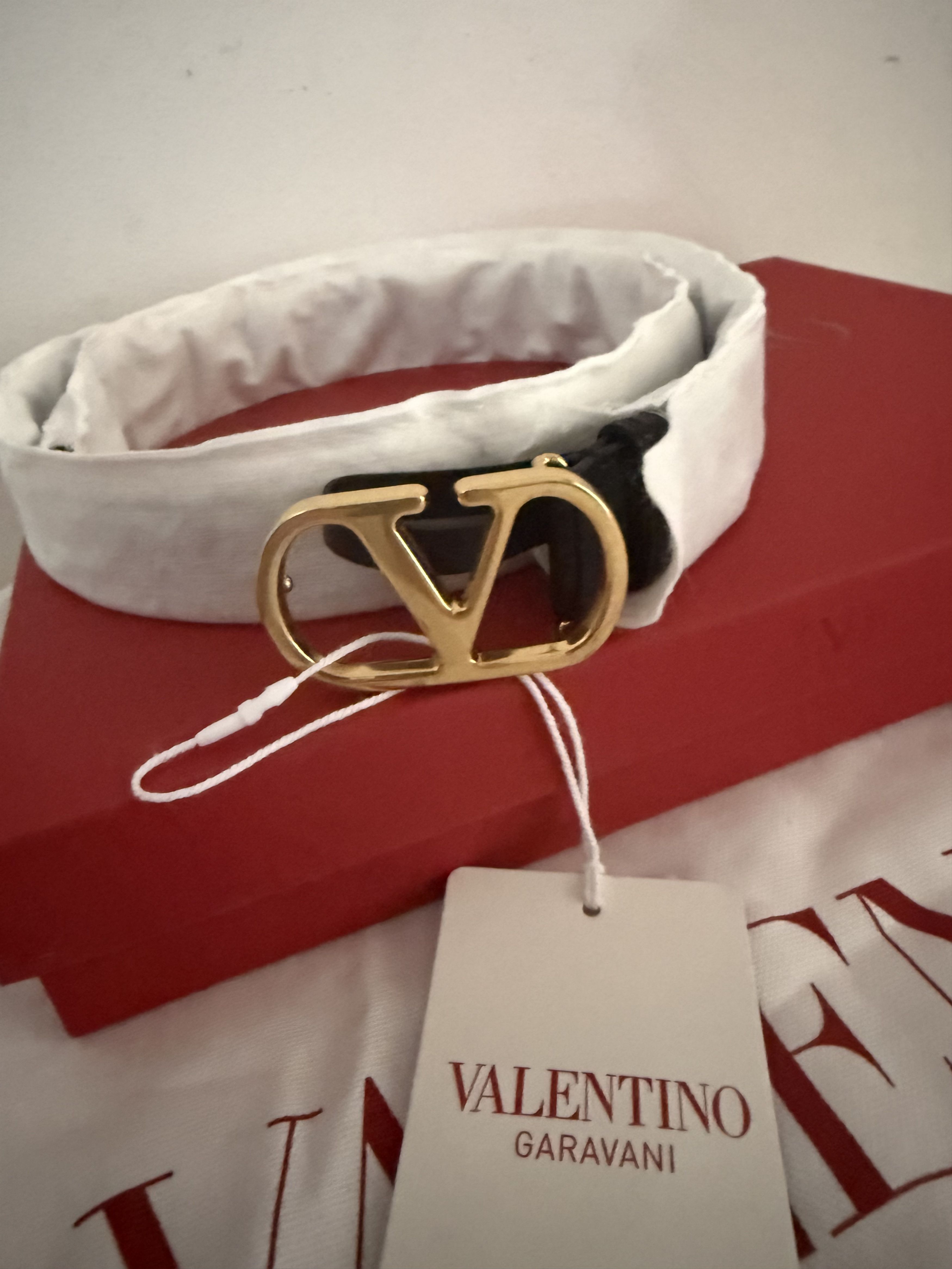 Valentino Crocodile Leather Valentino V-Logo Size 32 - 13 Thumbnail