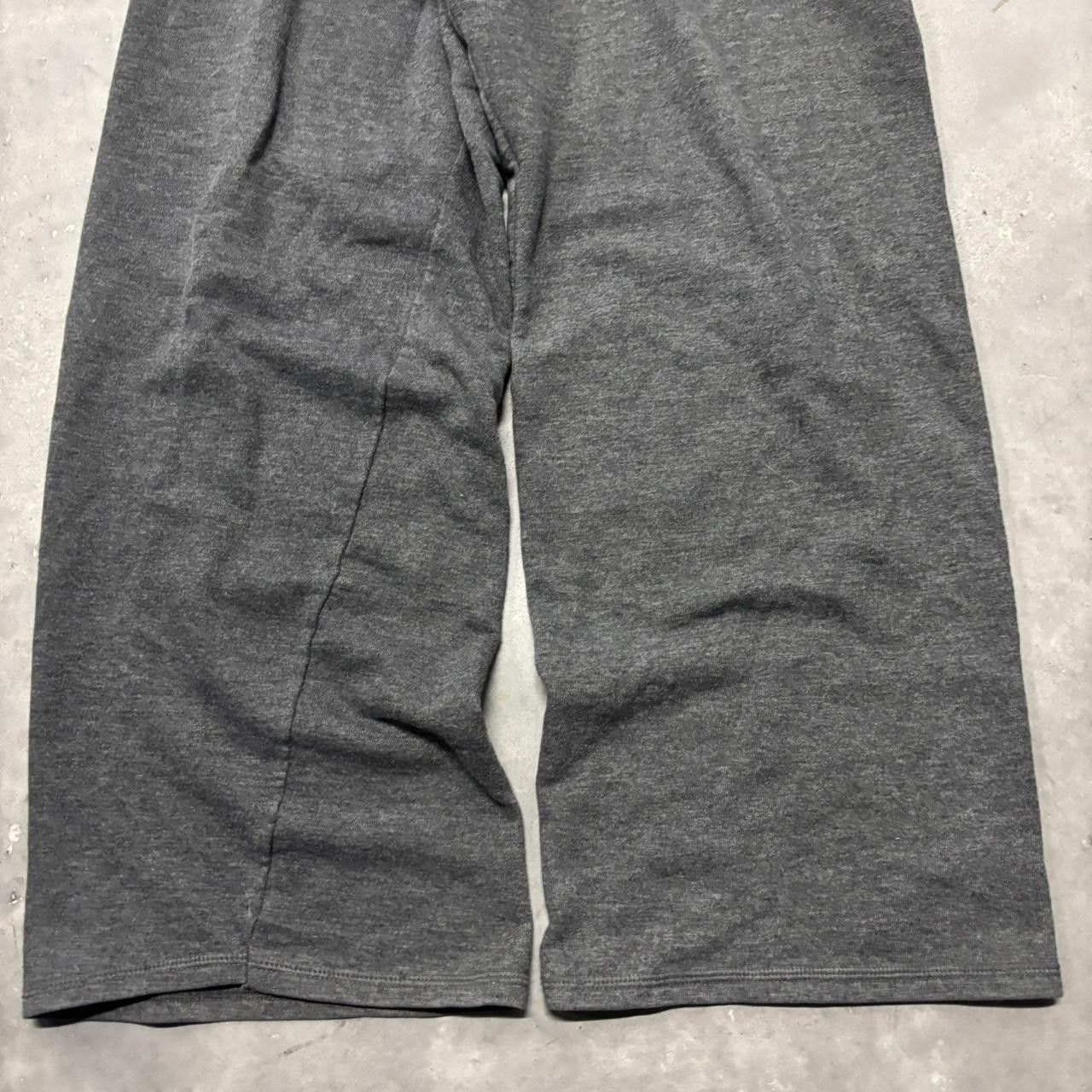 Japanese Brand × Vintage Crazy Vintage Y2K/2000s Dark Grey Essential Sweatpants! Size US 32 / EU 48 - 5 Thumbnail