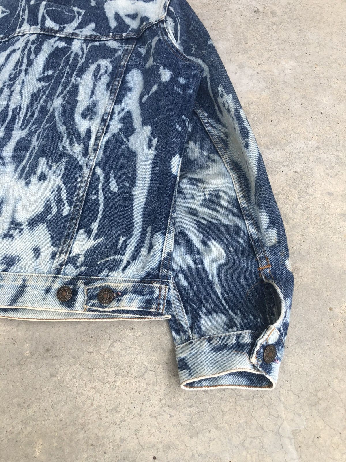 Levi's Vintage 80’s Levi’s Acid Wash Denim Jacket Distressed Denim Size US L / EU 52-54 / 3 - 20 Thumbnail