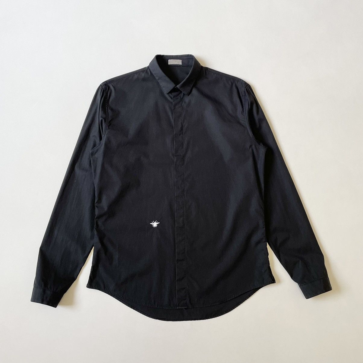 Dior × Hedi Slimane Black Cotton ‘Bee’ Logo Shirt Size US M / EU 48-50 / 2 - 1 Thumbnail