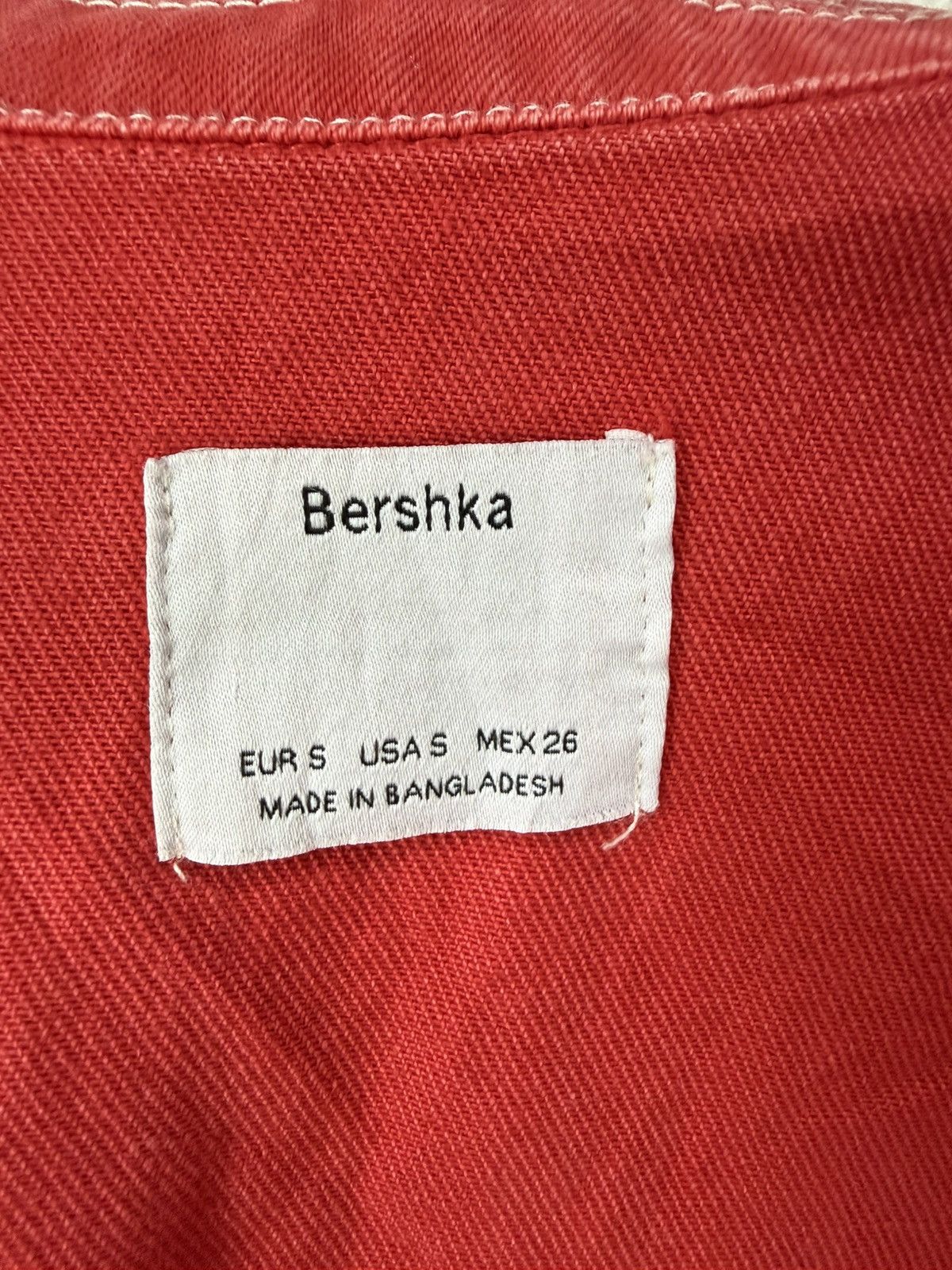 Bershka BERSKA DISTRESS JACKET OVERSIZED STYLE CROPPED DESIGN Size S / US 4 / IT 40 - 9 Thumbnail