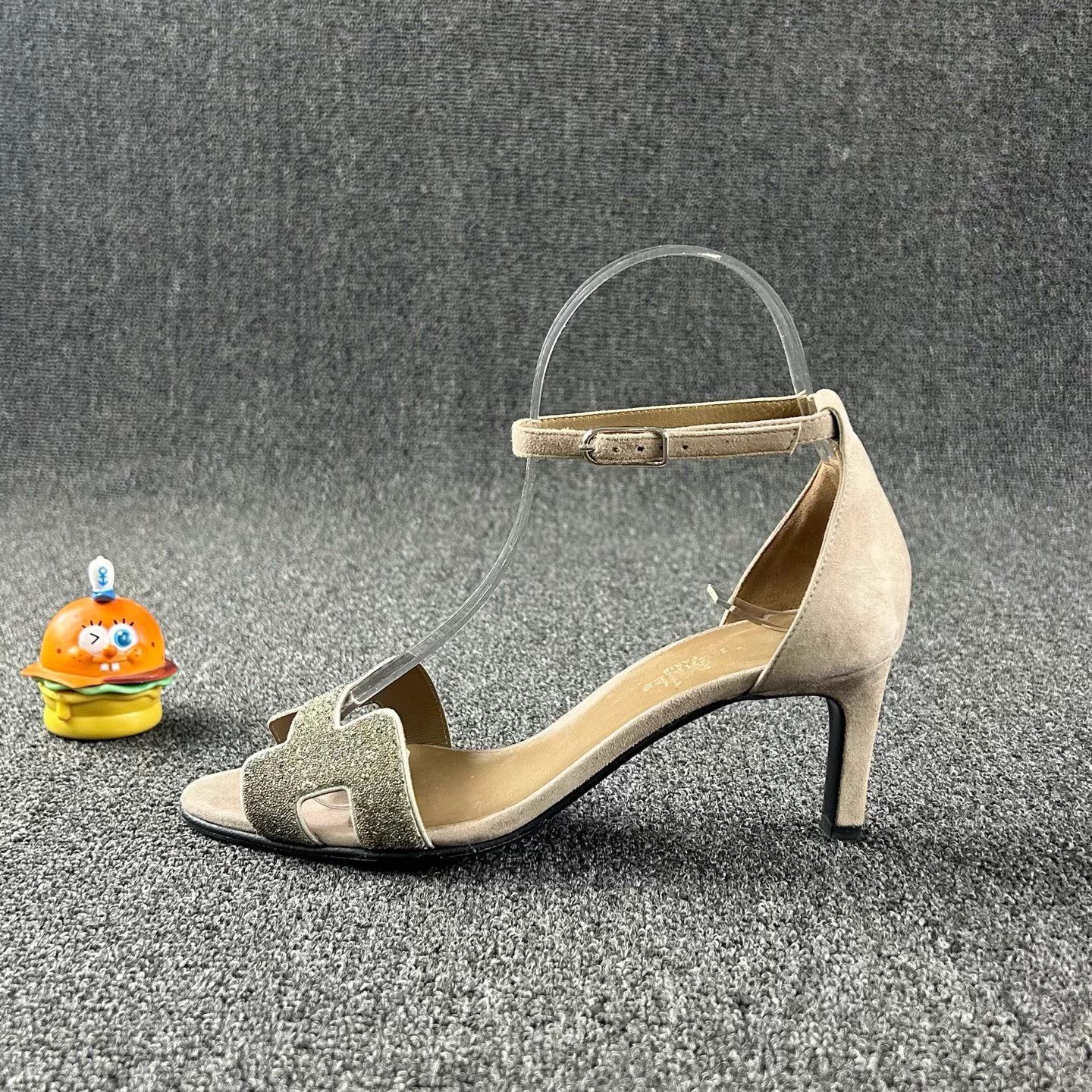 Hermes Hermes Sequin Logo Heels 35.5 Like New Size US 4.5 / IT 34.5 - 3 Thumbnail