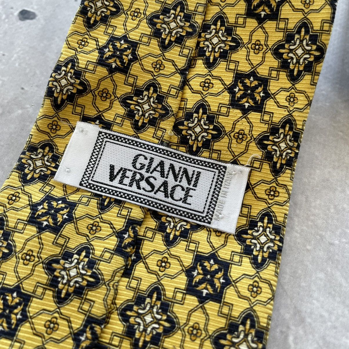 Designer × Versace Vintage Gianni Versace Monogram Silk Tie Size ONE SIZE - 5 Thumbnail
