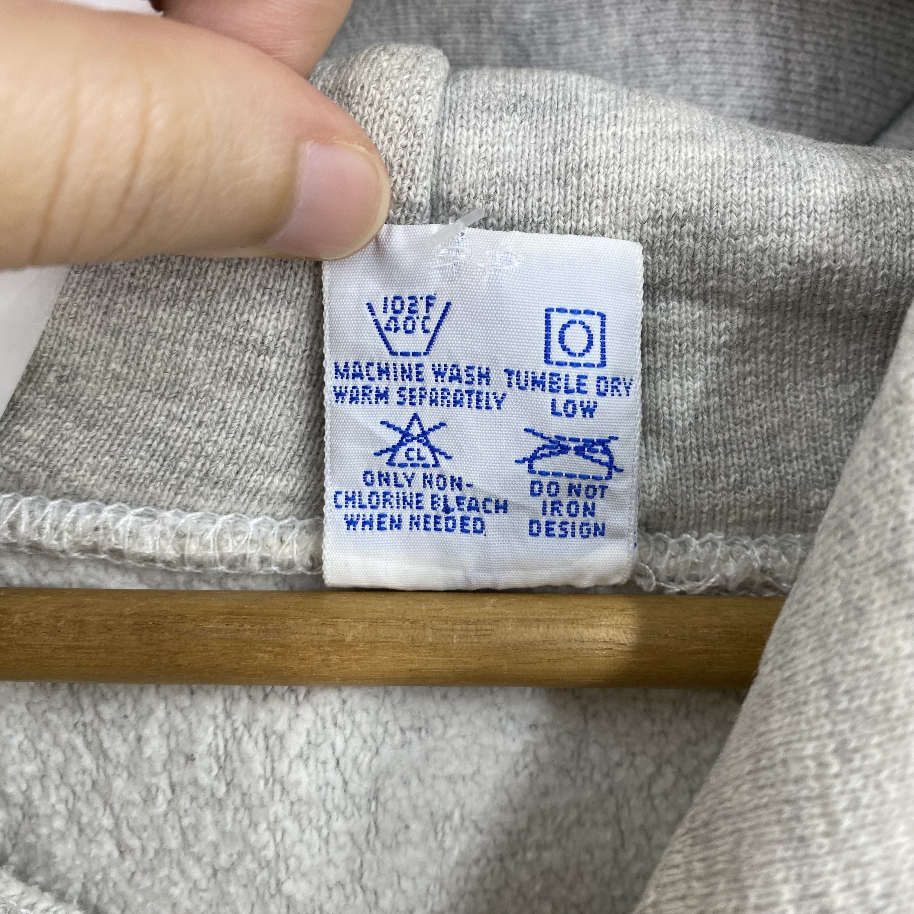 Champion Vintage 80s Champion Reverse Weave Pomfret School Hoodie Size US L / EU 52-54 / 3 - 10 Thumbnail