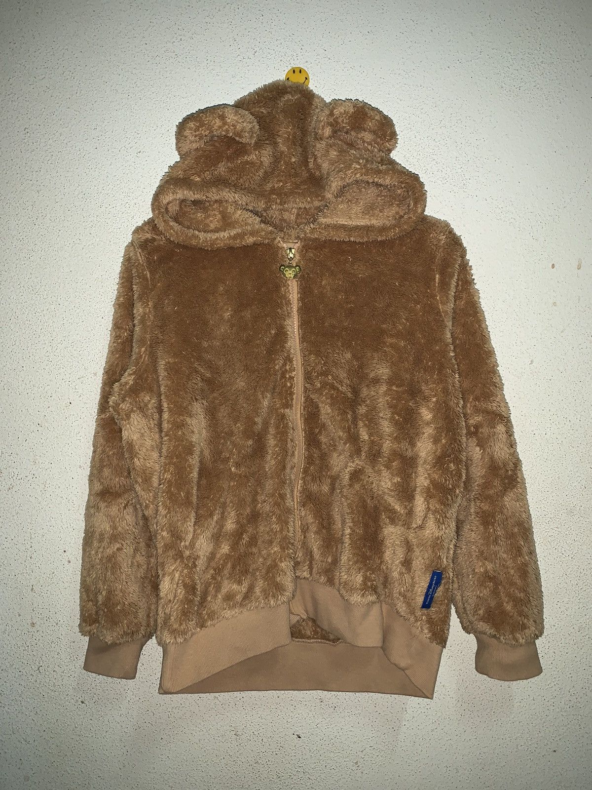 image of Cartoon Network x Disney Vintage Tokyo Disneyland Fleece Jacket Bear Hoodies in Brown Gold (Size Me