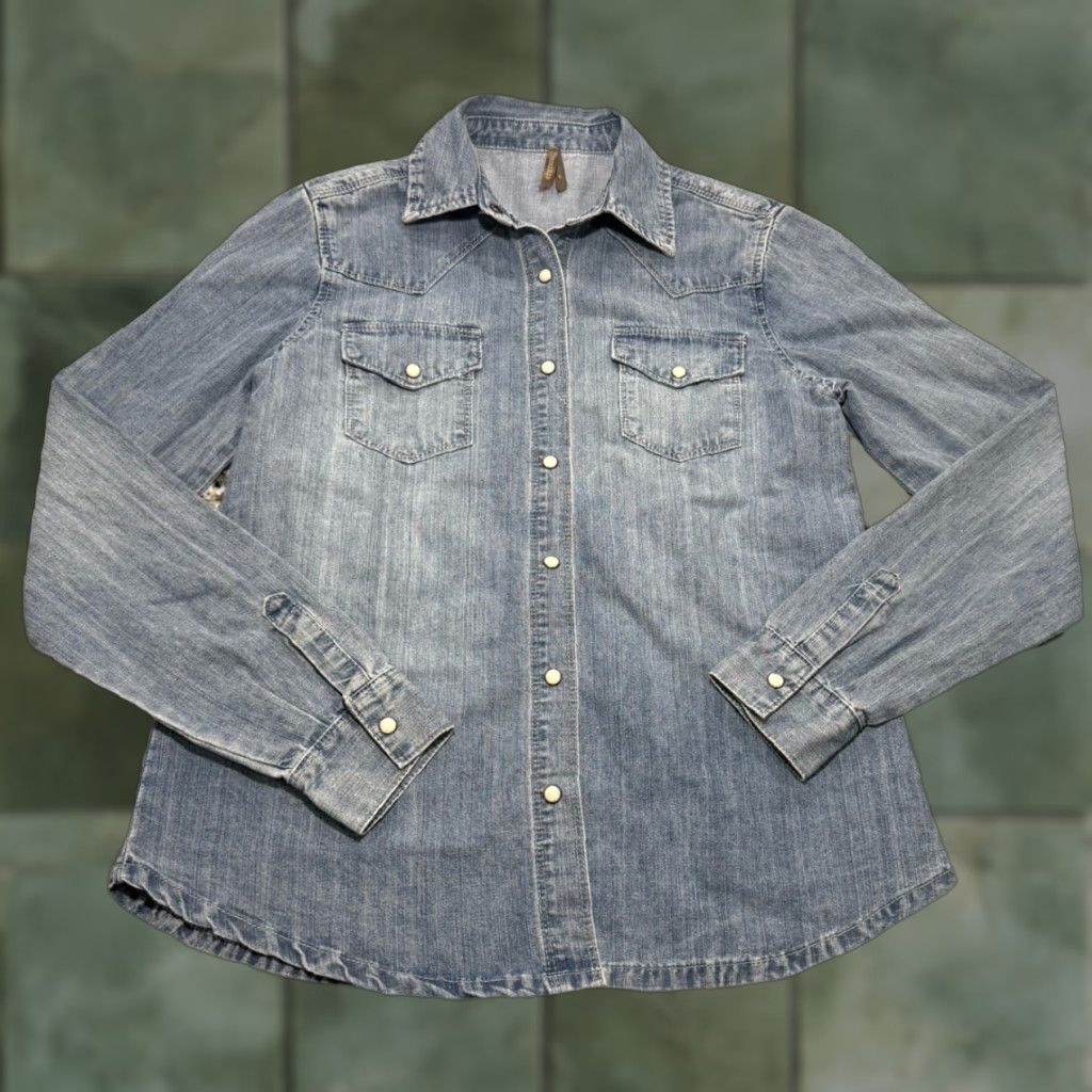 Stetson Stetson Denim Western Shirt Womens Small Blue Pearl Snap Embroidered Bronco Girl Size S / US 4 / IT 40 - 1 Thumbnail
