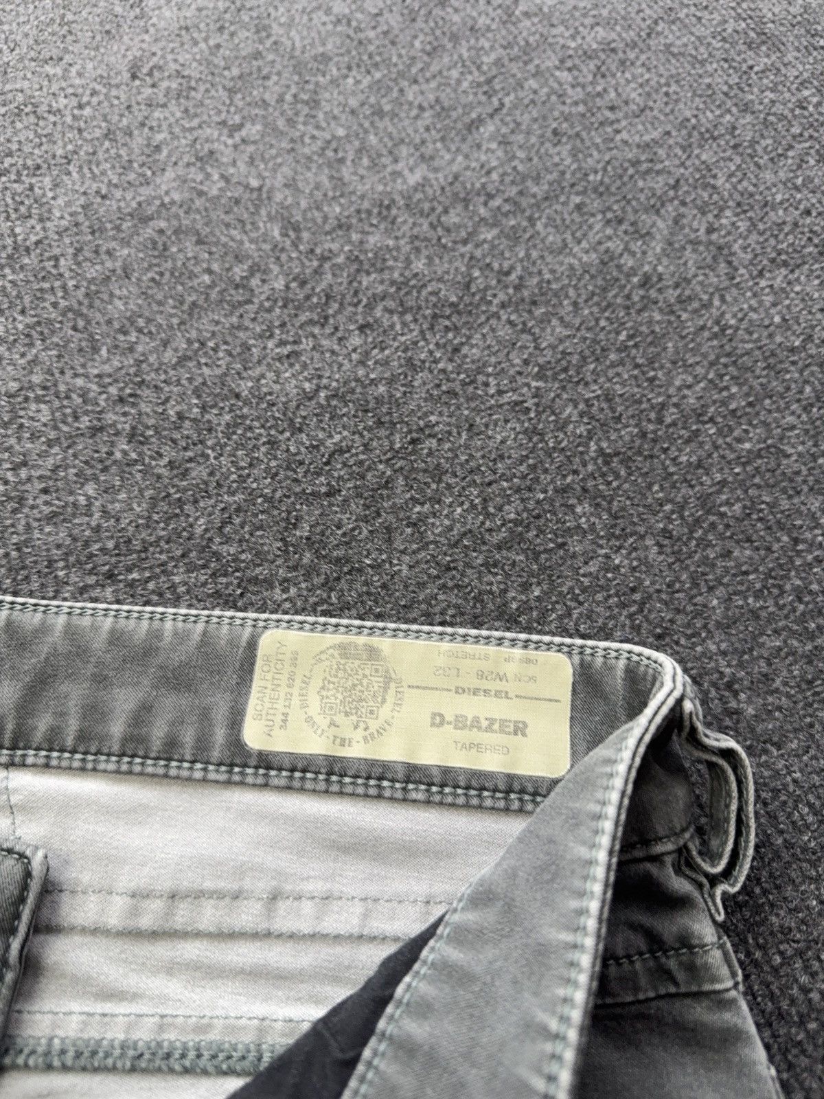Diesel Luxury 00s Diesel D-BAZER Grey Faded Tapered Jeans Archive Size US 28 / EU 44 - 10 Thumbnail