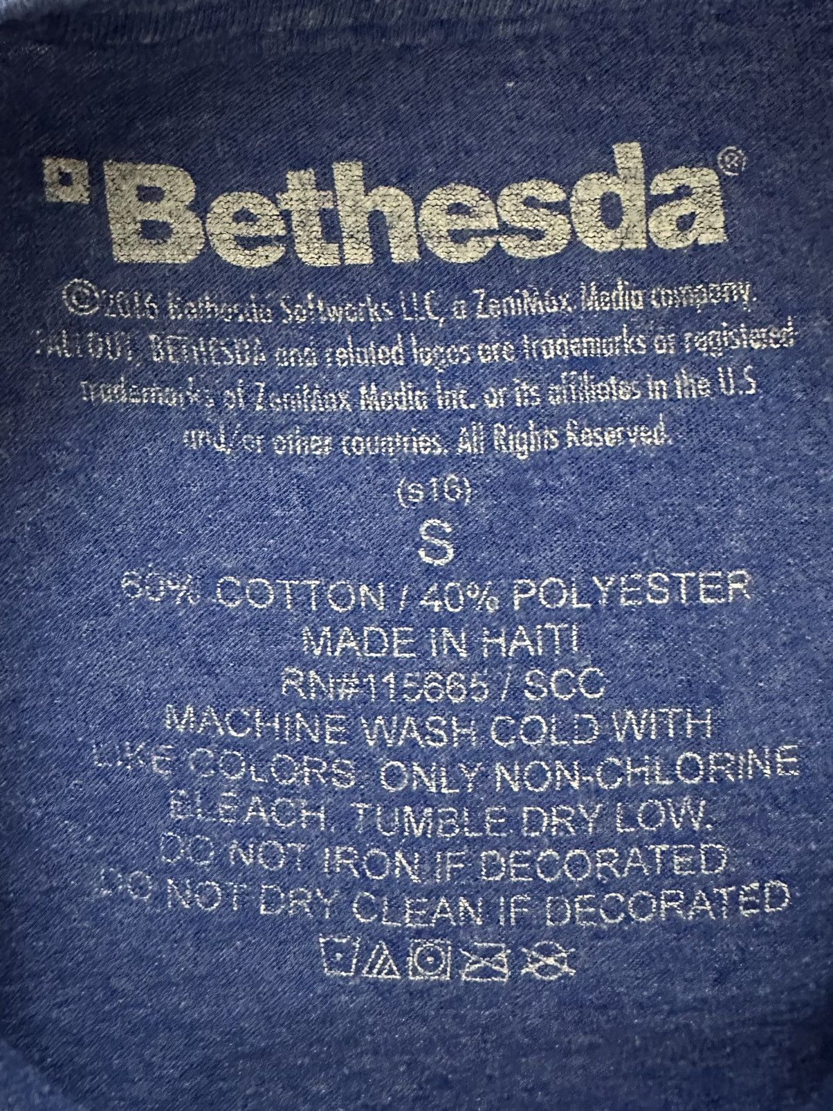 Other Fallout Perk shirt Size US S / EU 44-46 / 1 - 7 Thumbnail