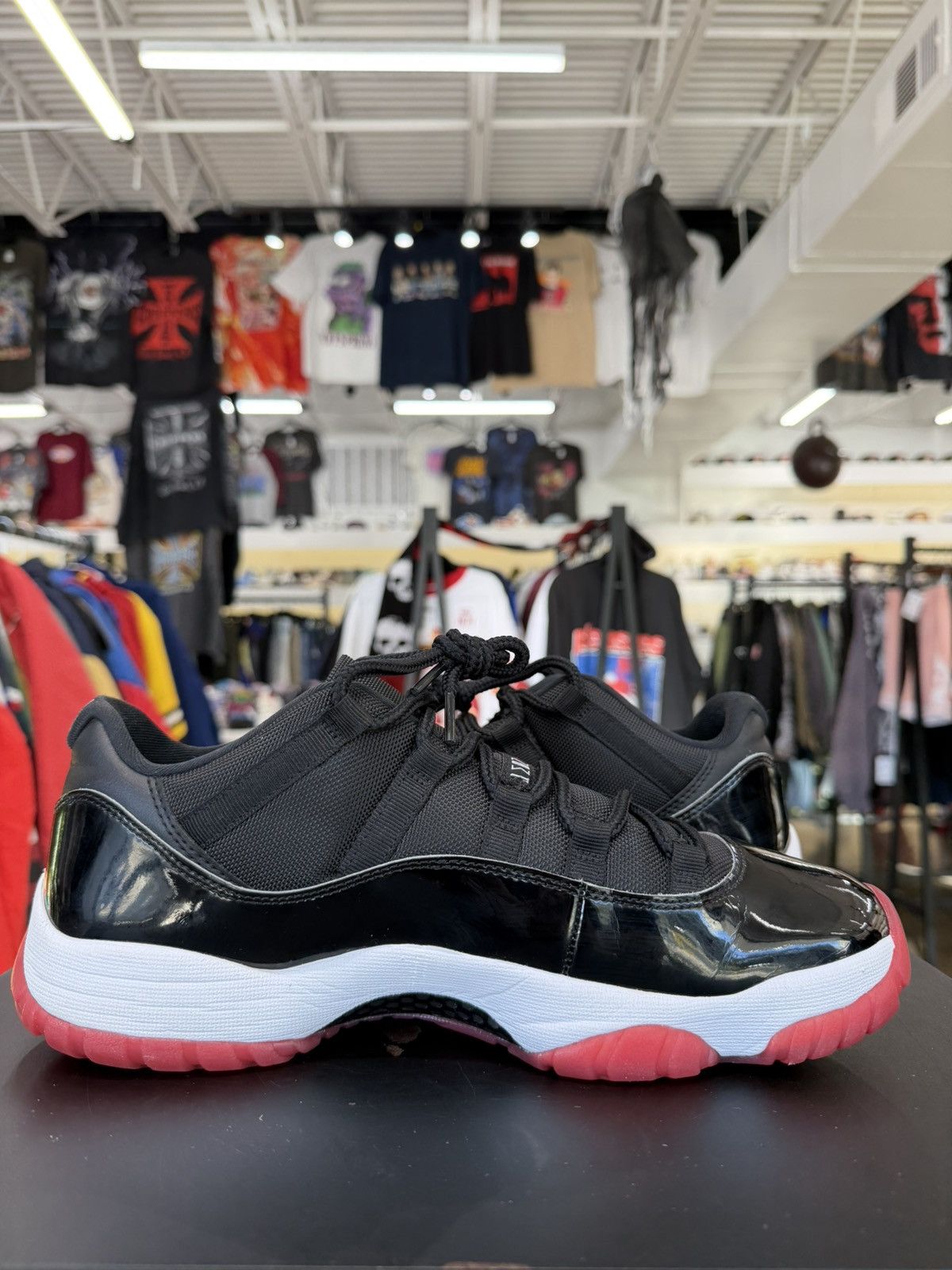 Jordan Brand Air Jordan 11 Low Bred Size 11 (2025) Size US 11 / EU 44 - 3 Thumbnail