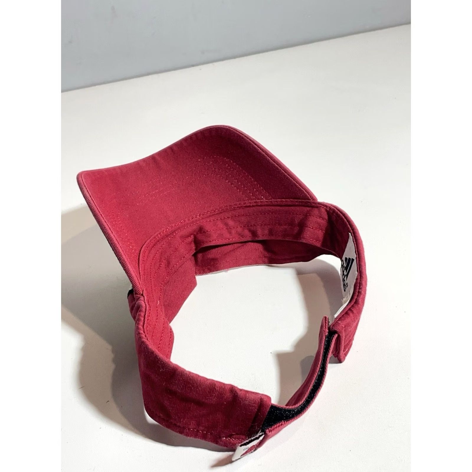 Adidas Wisconsin Badgers Adidas Visor Sun Hat Golf Tennis Beach Cap Adjustable Men One Size Red White Visor Beach Adjustable Women? Size ONE SIZE - 7 Thumbnail