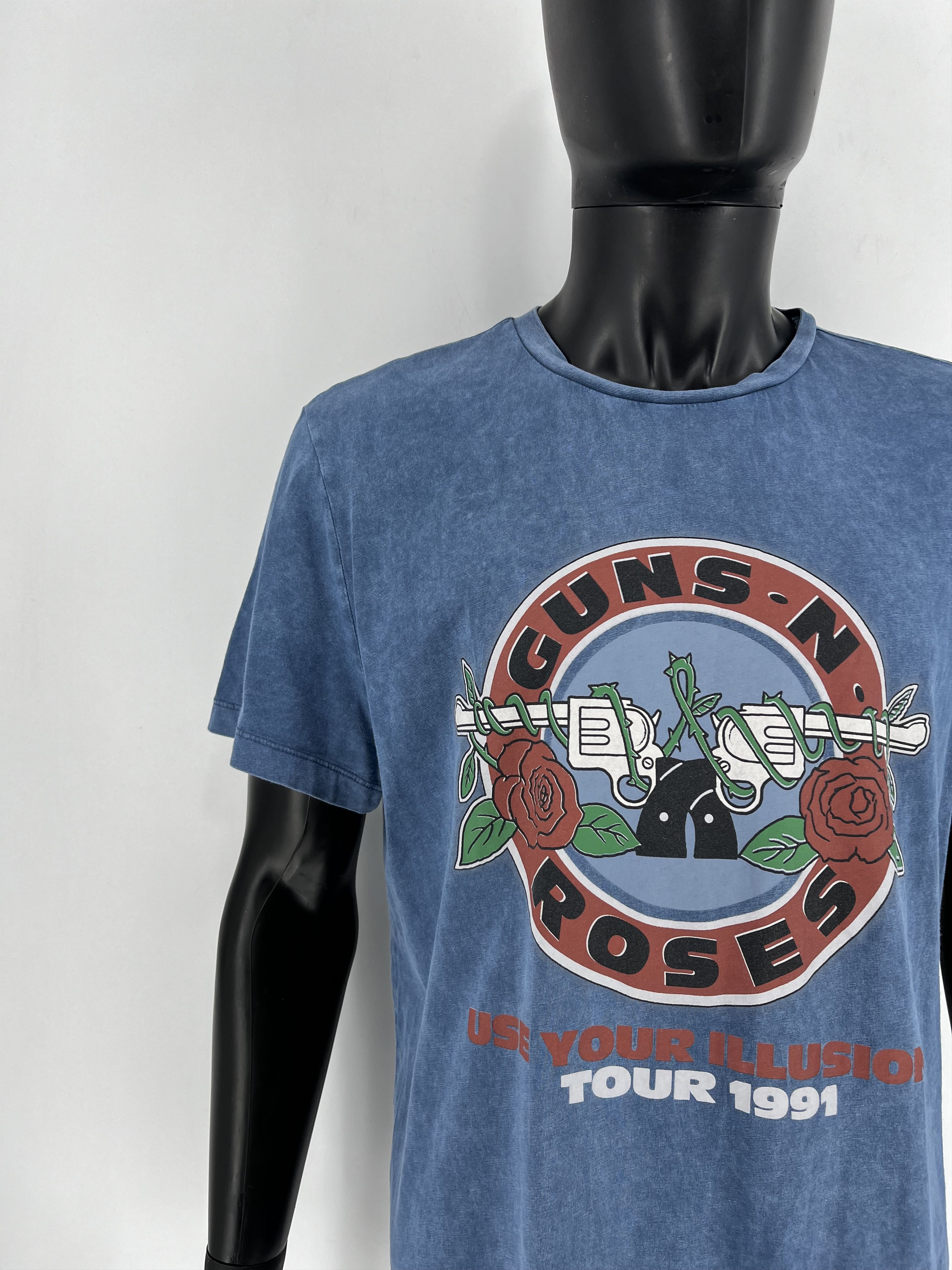 Band Tees × Vintage Guns N Roses Use Your Illusion Band Vintage Tshirts Size L Size US L / EU 52-54 / 3 - 6 Thumbnail