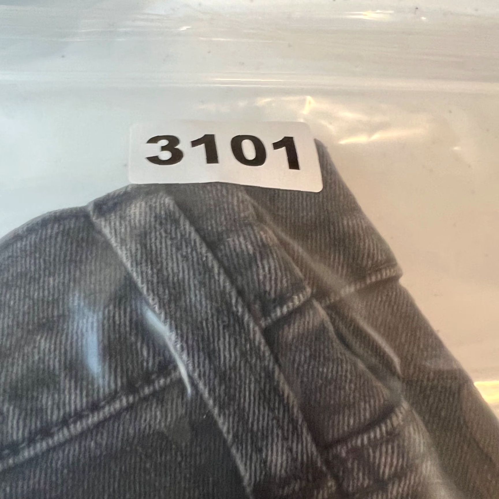 Madewell Madewell Womens Size 25 Black Stretch Denim Mini Skirt Distressed Hem Skirt Womens 25 Black Stretch Denim Mini Skirt Distressed Hem Size 42" / US 20 - 8 Thumbnail