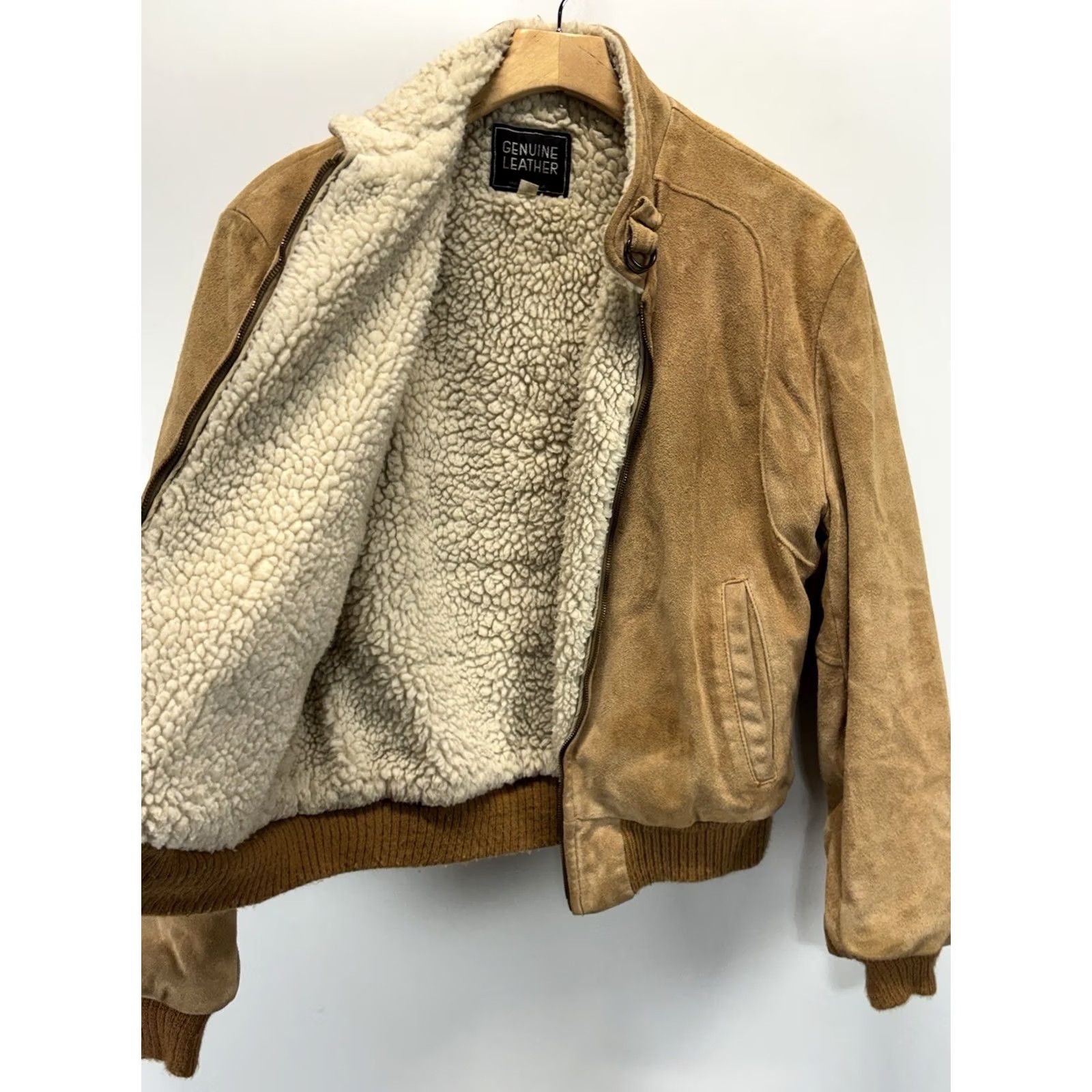Vintage VINTAGE Bomber Jacket Men’s 40 Brown Suede Leather Sherpa Lined Retro 70s Made USA Vtg Size US XXS / EU 40 - 4 Thumbnail
