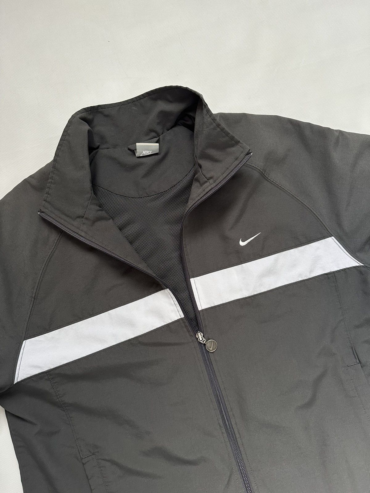 Nike Vintage Nike Windbreaker Size US XL / EU 56 / 4 - 8 Thumbnail