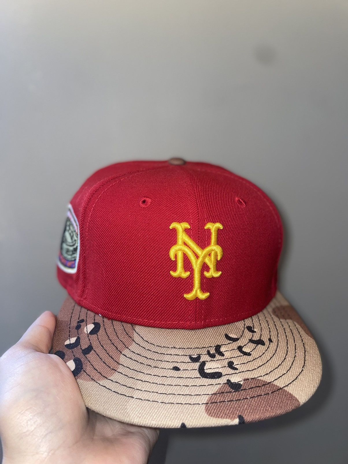 image of Mlb x New Era Myfitteds New York Mets War Report 1.0 OG Size 7 1/4 Worn Tw in Red, Men's