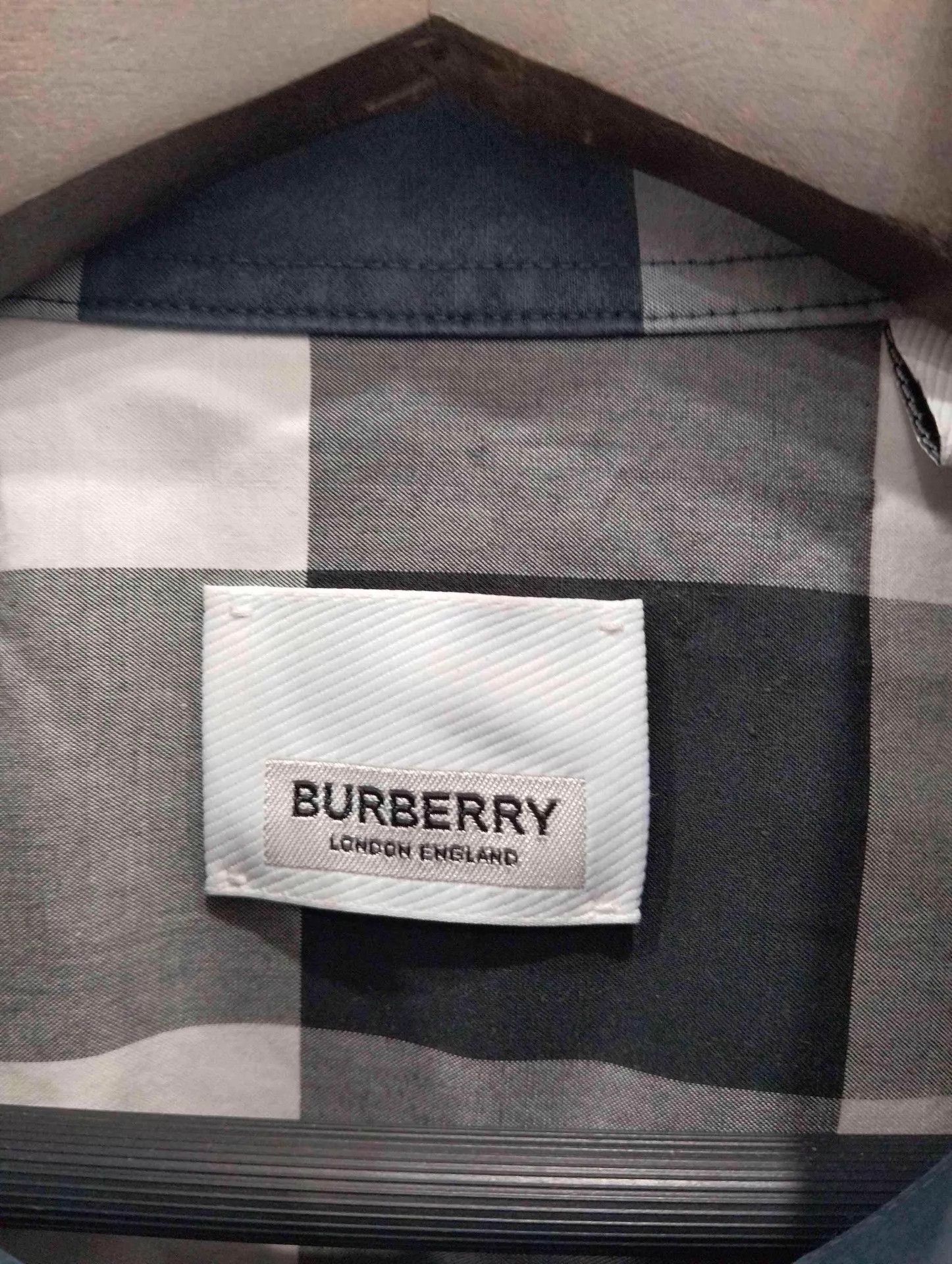 Burberry Burberry Check Short Sleeve Shirt M 95 New Size US M / EU 48-50 / 2 - 4 Thumbnail