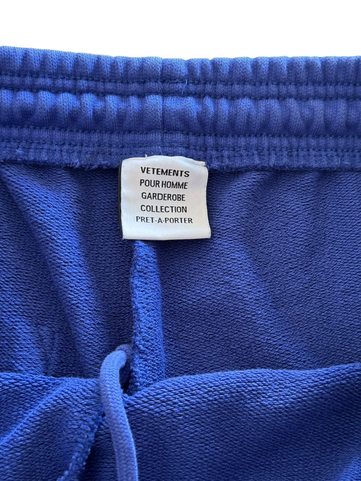 Vetements *RARE* VETEMENTS GVASALIA TAPE LOGO V SHORT SWEATPANTS Size US 34 / EU 50 - 5 Thumbnail