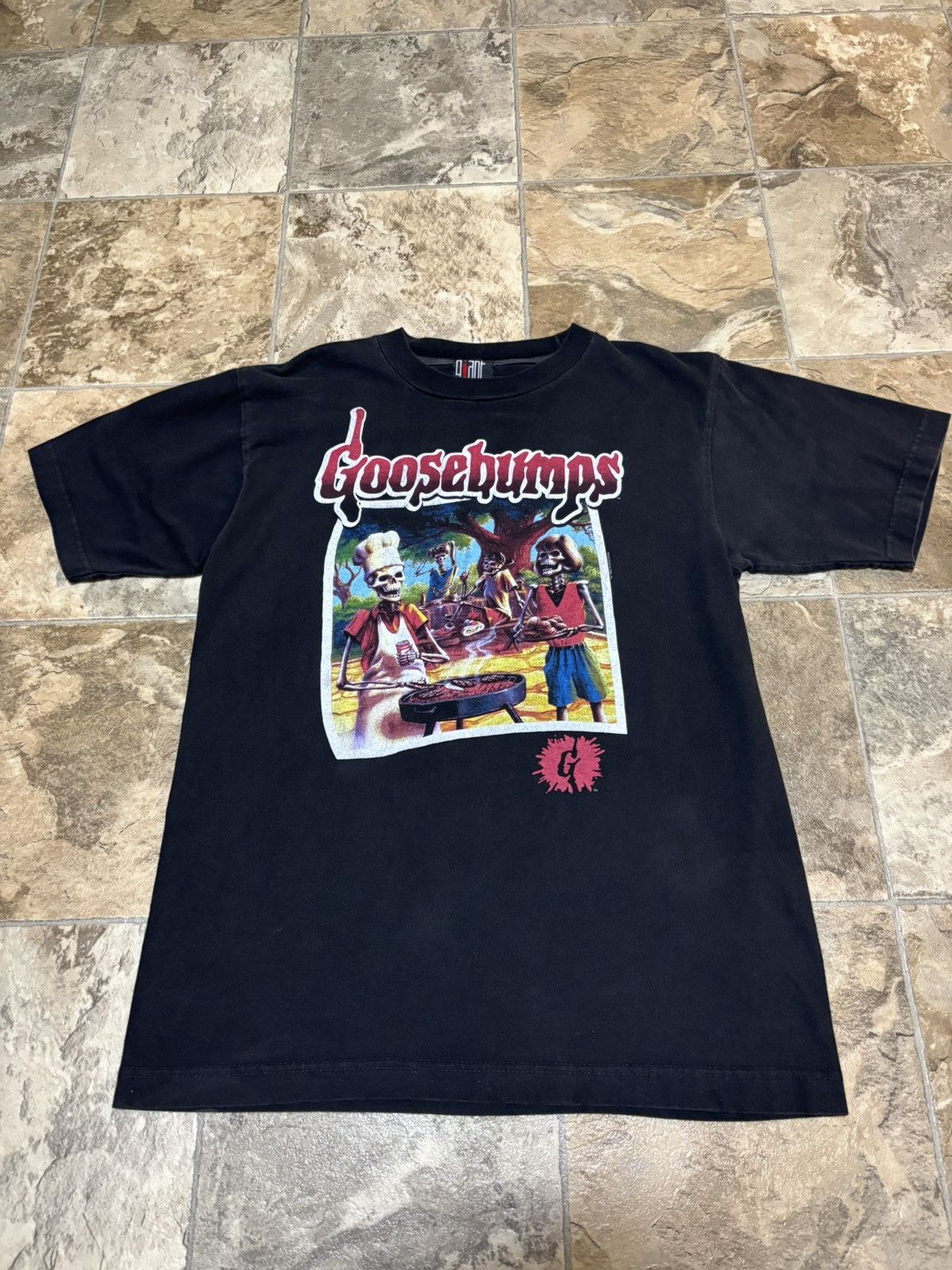 Giant Vintage Goosebumps Short Sleeve T Shirt Size US M / EU 48-50 / 2 - 7 Thumbnail