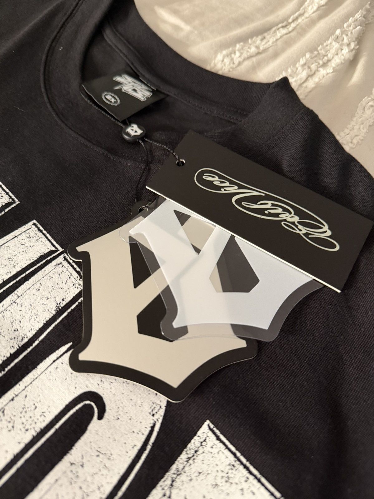 Other Evil Vice vice city tee Size US XXL / EU 58 / 5 - 4 Thumbnail