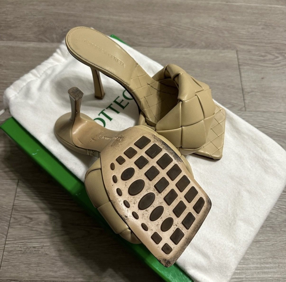 Bottega Veneta Bottega Veneta Lido Intrecciato Weave Slide Heels Size US 7 / IT 37 - 8 Thumbnail