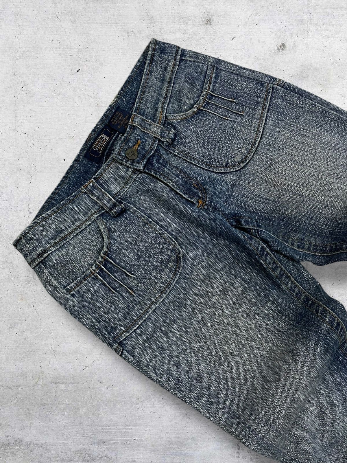 semanticdesign VINTAGE JAPAN FLARED ZIP PUNK STYLE CREST DENIM RARE 90S Size US 29 - 5 Thumbnail