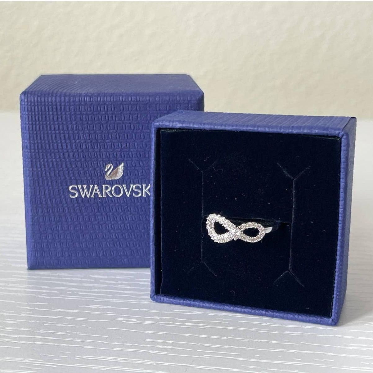 Swarovski Swarovski Infinity ring Infinity size 60 / 9 New Size ONE SIZE - 1 Thumbnail