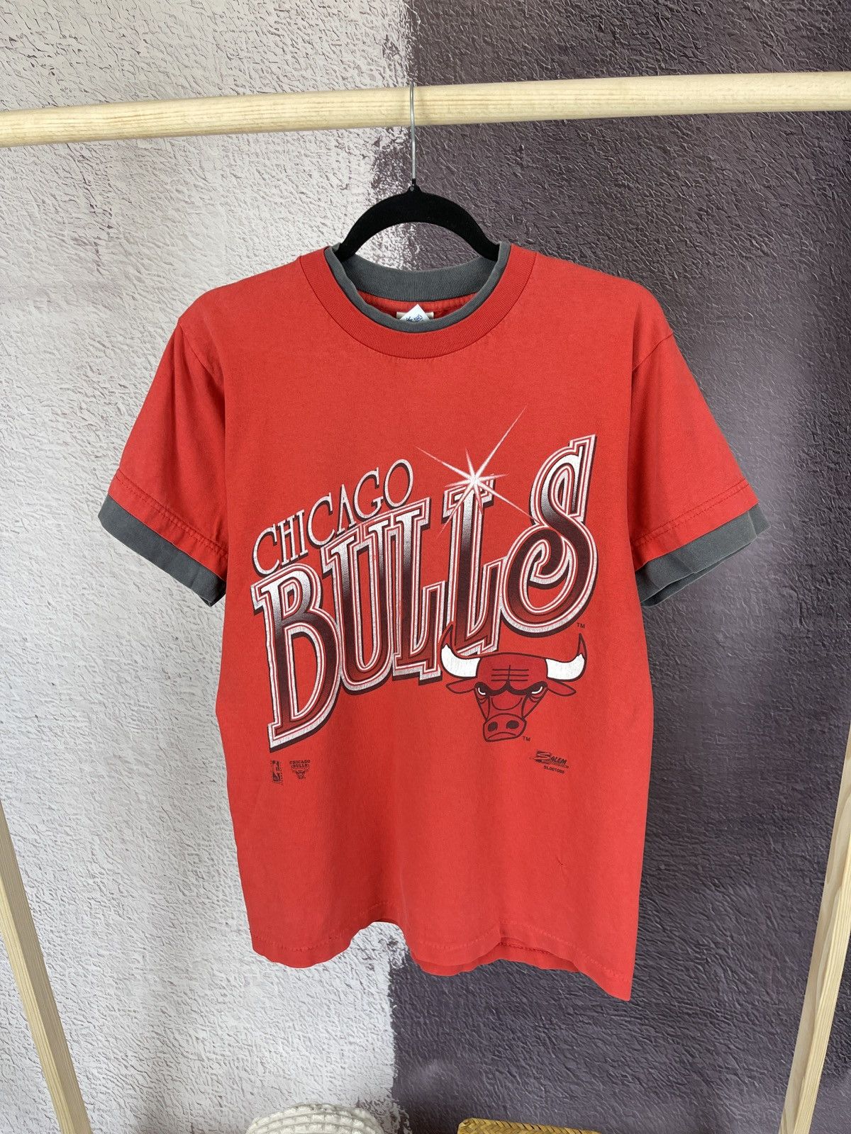 NBA Salem Sportswear NBA Chicago Bulls made in USA distressed Size US M / EU 48-50 / 2 - 1 Thumbnail