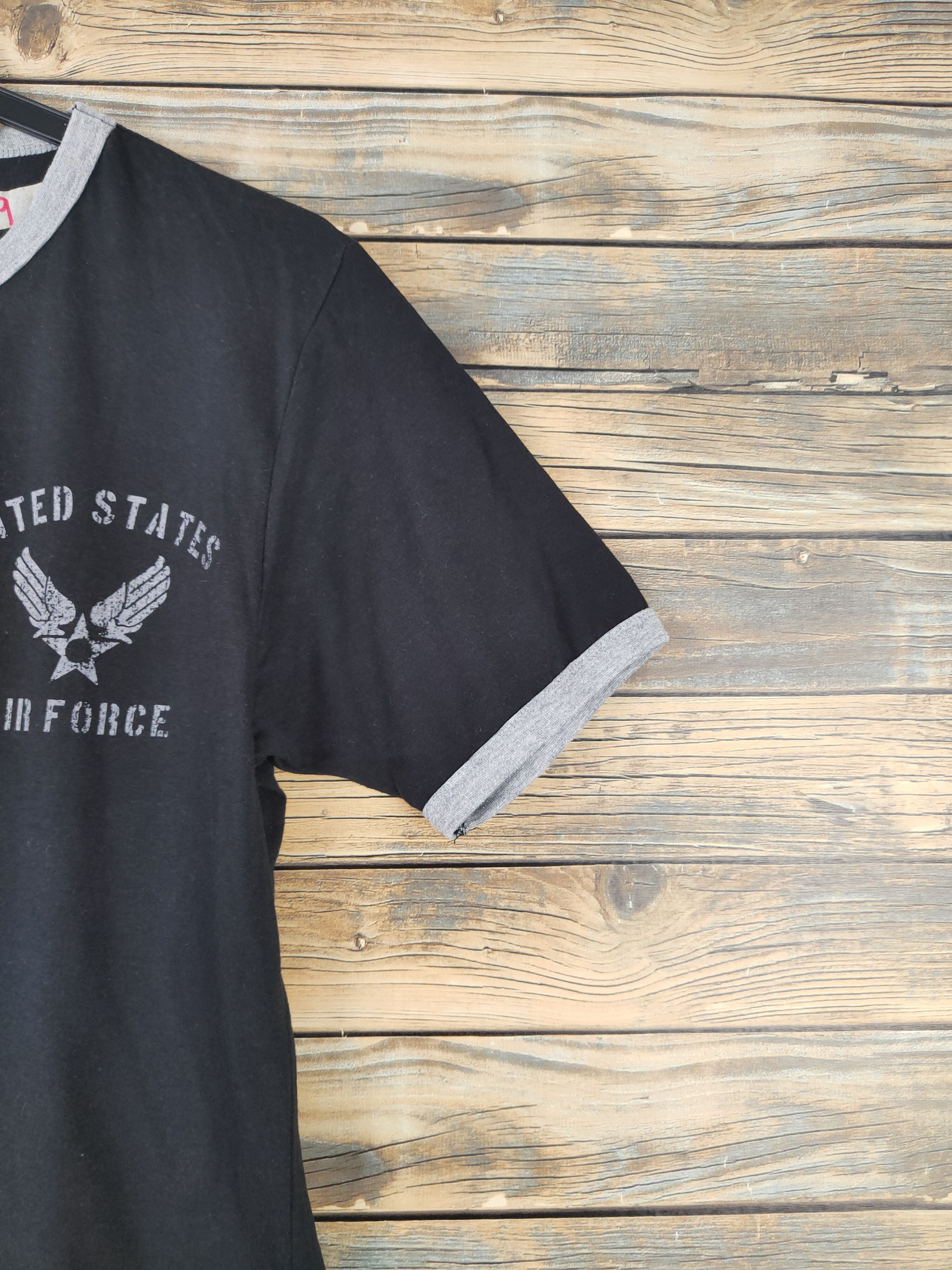 Vintage DL United State Airforce Black Short Sleeve T-shirts #659 Size US M / EU 48-50 / 2 - 7 Thumbnail