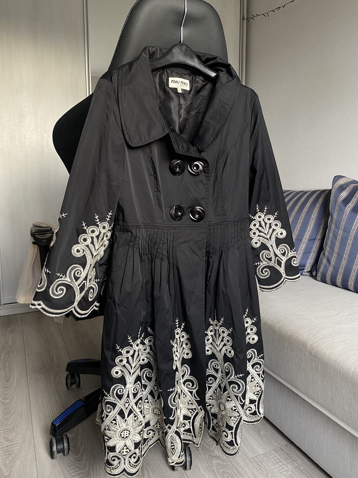 Miu Miu × Vintage Miu miu vintage 2000s trench coat jacket embroidered print Size L / US 10 / IT 46 - 2 Thumbnail