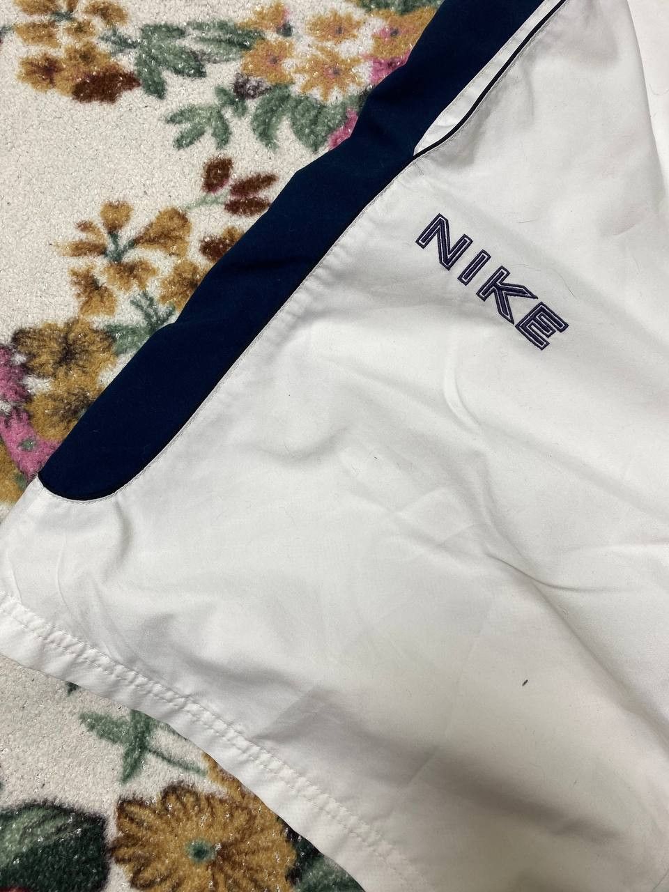 Nike Vintage Shorts big logo NIKE crazy Y2K streetwear Size US 34 / EU 50 - 2 Thumbnail