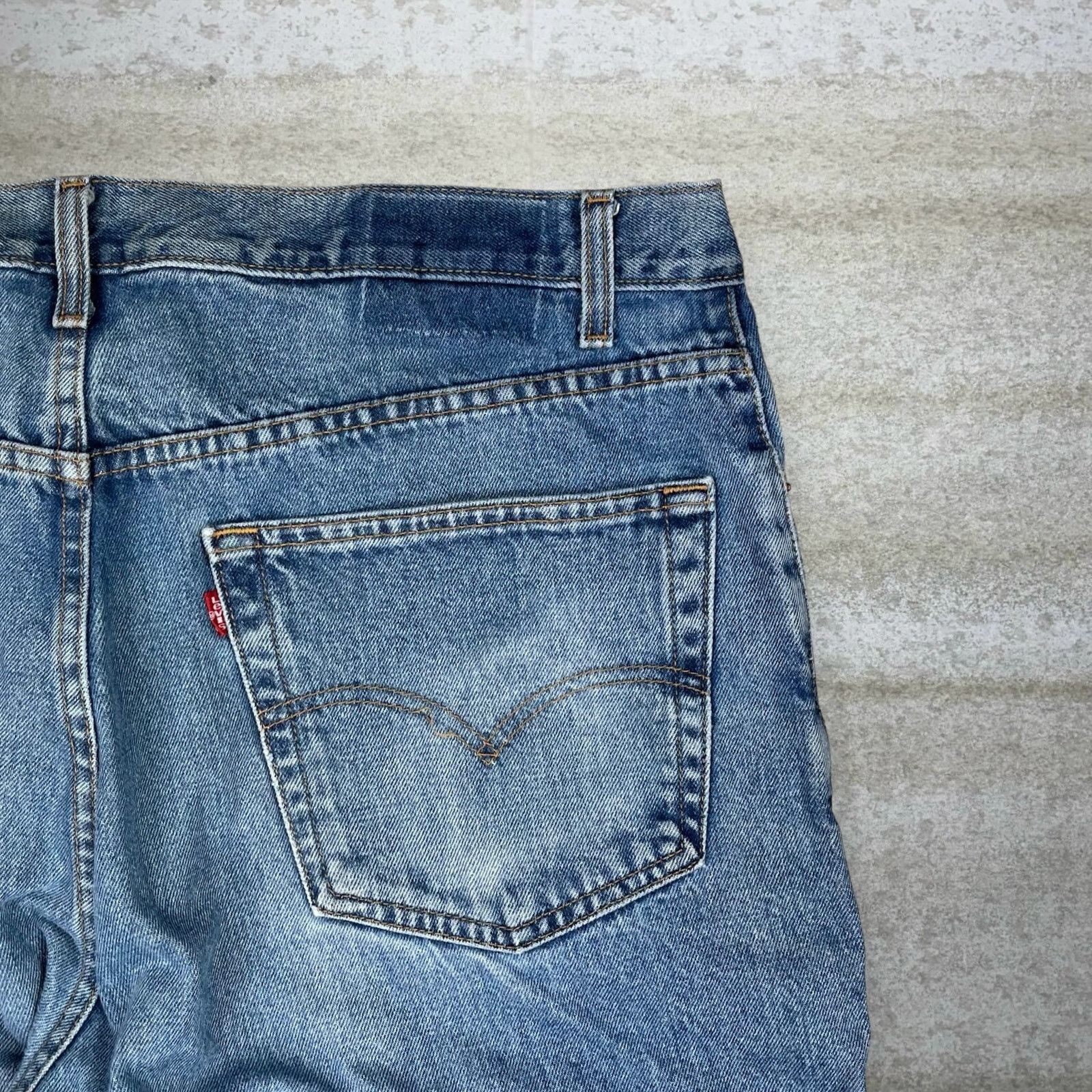 Levi's Vintage 90s Levis Jeans 40x28 Regular Straight Medium Wash Size US 40 / EU 56 - 3 Thumbnail