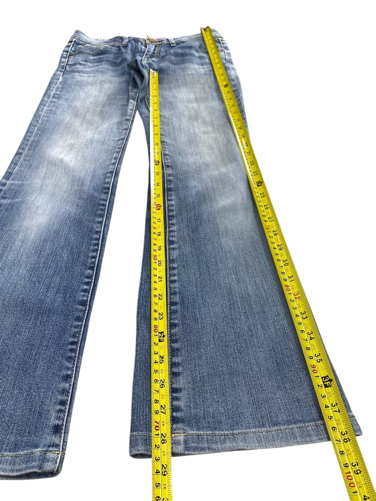 Uniqlo Uniqlo Style Up Faded Wash Style Flare Jeans Size US 28 / EU 44 - 11 Thumbnail