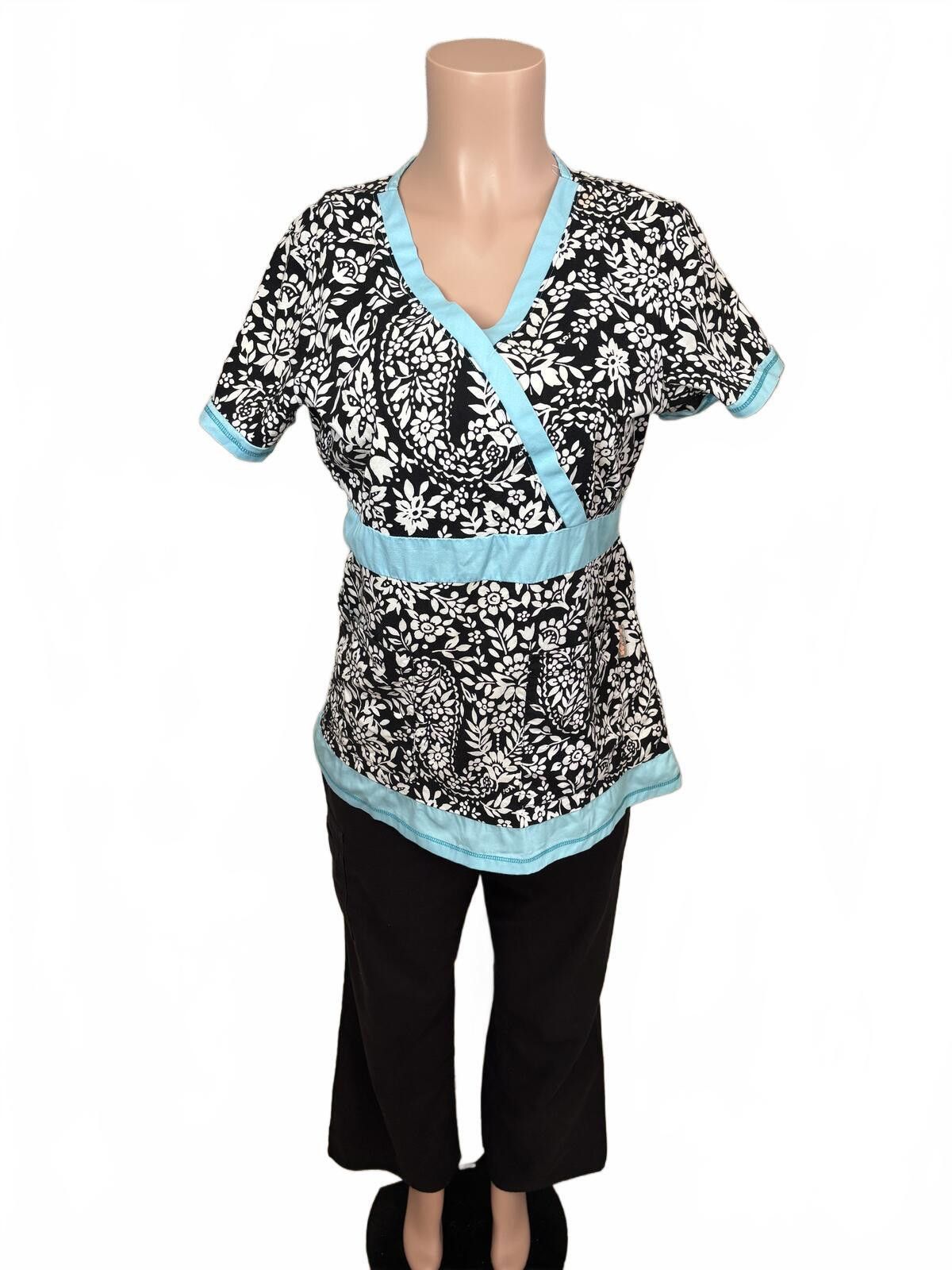 Kai Kio Kathy Peterson Scrub Set Floral Black Blue M/S Size 32" / US 10 / IT 46 - 1 Thumbnail