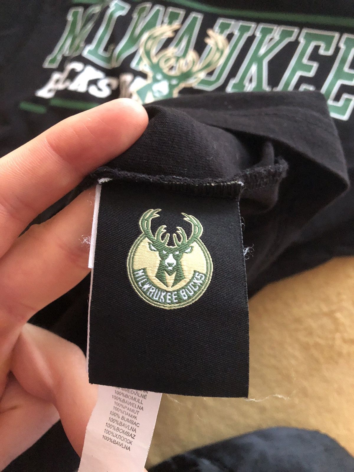 NBA MILWAUKEE BUCKS NEW ERA NBA BASKETBALL T-SHIRT Size US M / EU 48-50 / 2 - 3 Thumbnail