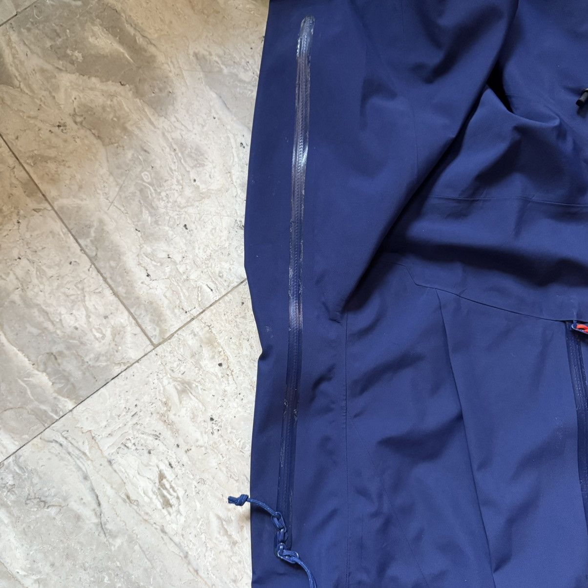 Arc'teryx Arc’teryx Alpha SV Goretex Size US L / EU 52-54 / 3 - 3 Thumbnail