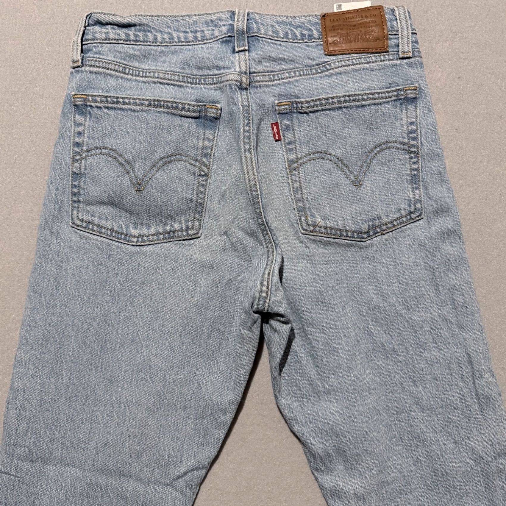 Levi's Levi's Jeans Women Blue Denim Mid Rise Button Fly Wedgie Straight 27 - 5-Pocket Design Denim, Regular Fit, Inseam 25.5 in, 90s City Theme - Womens Size 27" / US 4 / IT 40 - 4 Thumbnail