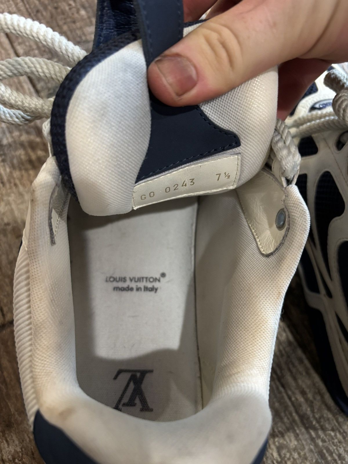 Louis Vuitton White and Navy Skate Sneakers Size US 9 / EU 42 - 6 Thumbnail