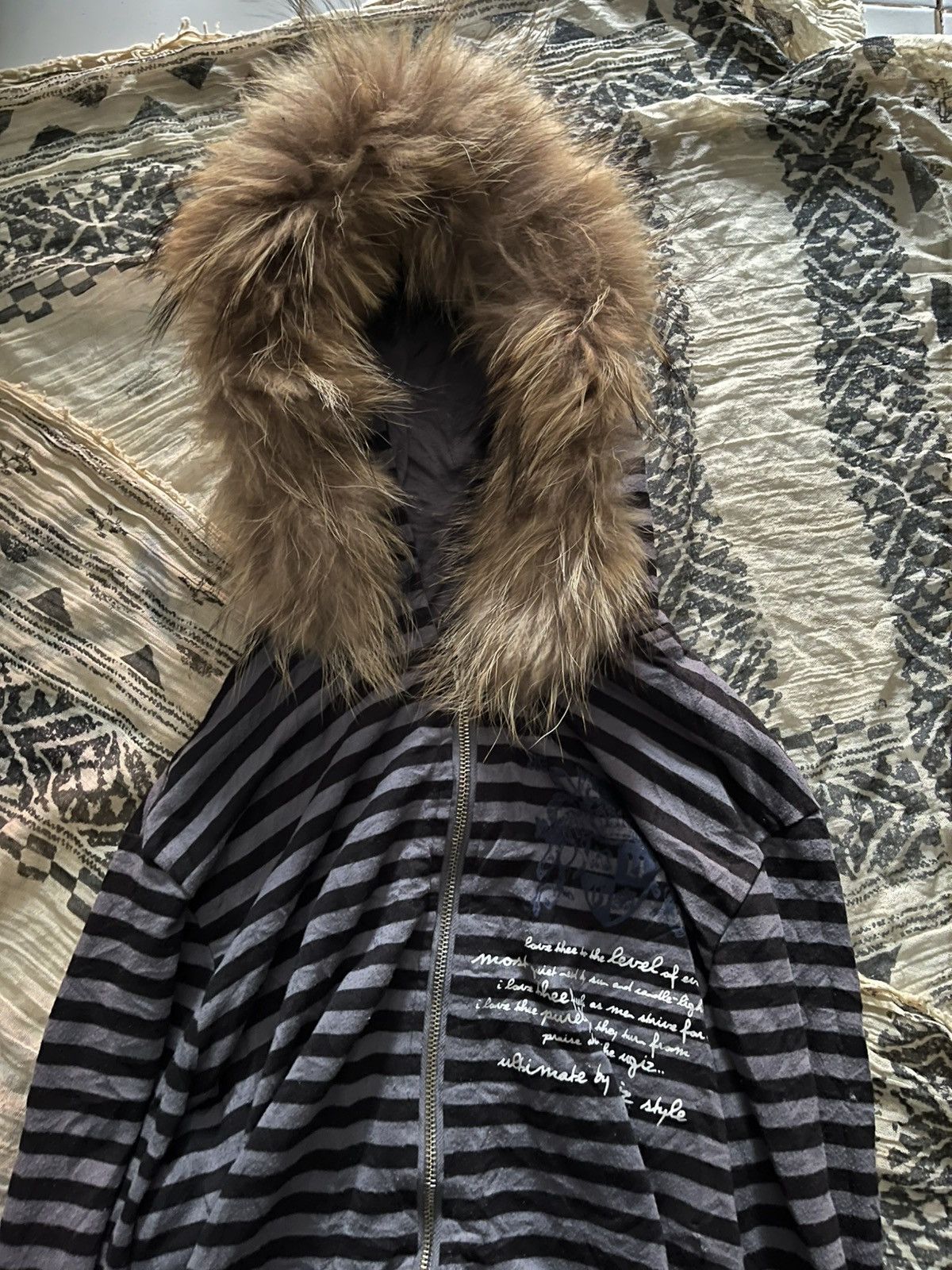 Isamu Katayama Backlash 2000s ugiz faux fur poem striped hoodie Size US M / EU 48-50 / 2 - 2 Thumbnail