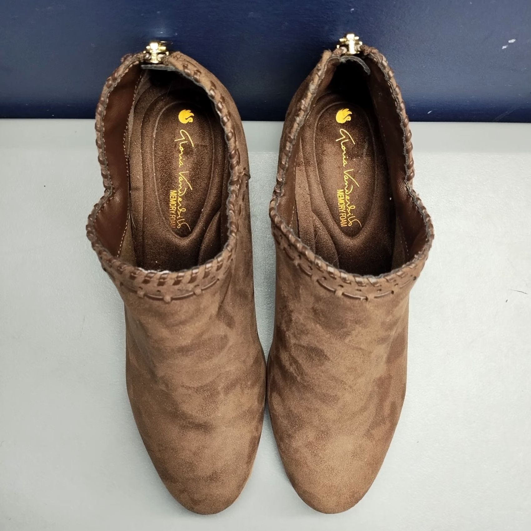 Gloria Vanderbilt Gloria Vanderbilt Ankle Booties Womens US Size 8.5 Brown Memory Foam Back Zip Bootie Size US 9 / IT 39 - 6 Thumbnail