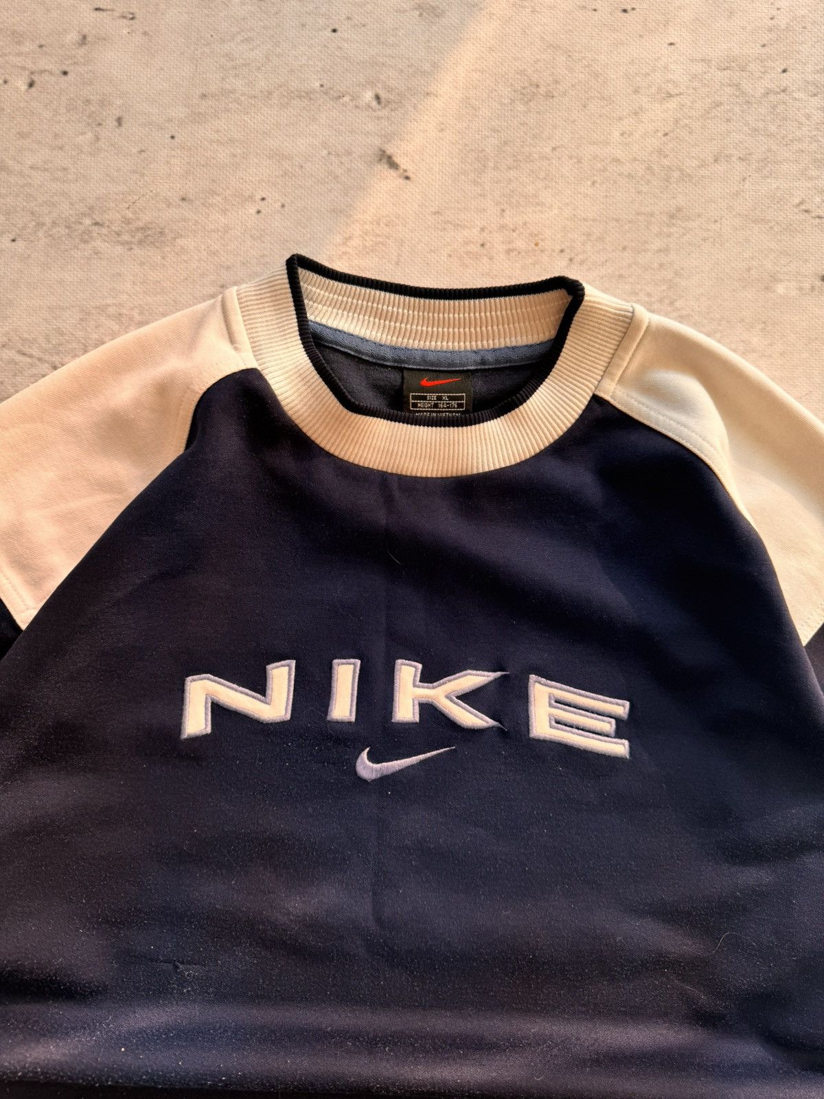 Nike × Vintage NIKE VINTAGE CENTER LOGO OVERSIZE BOXY SWEATSHIRT Size US S / EU 44-46 / 1 - 3 Thumbnail