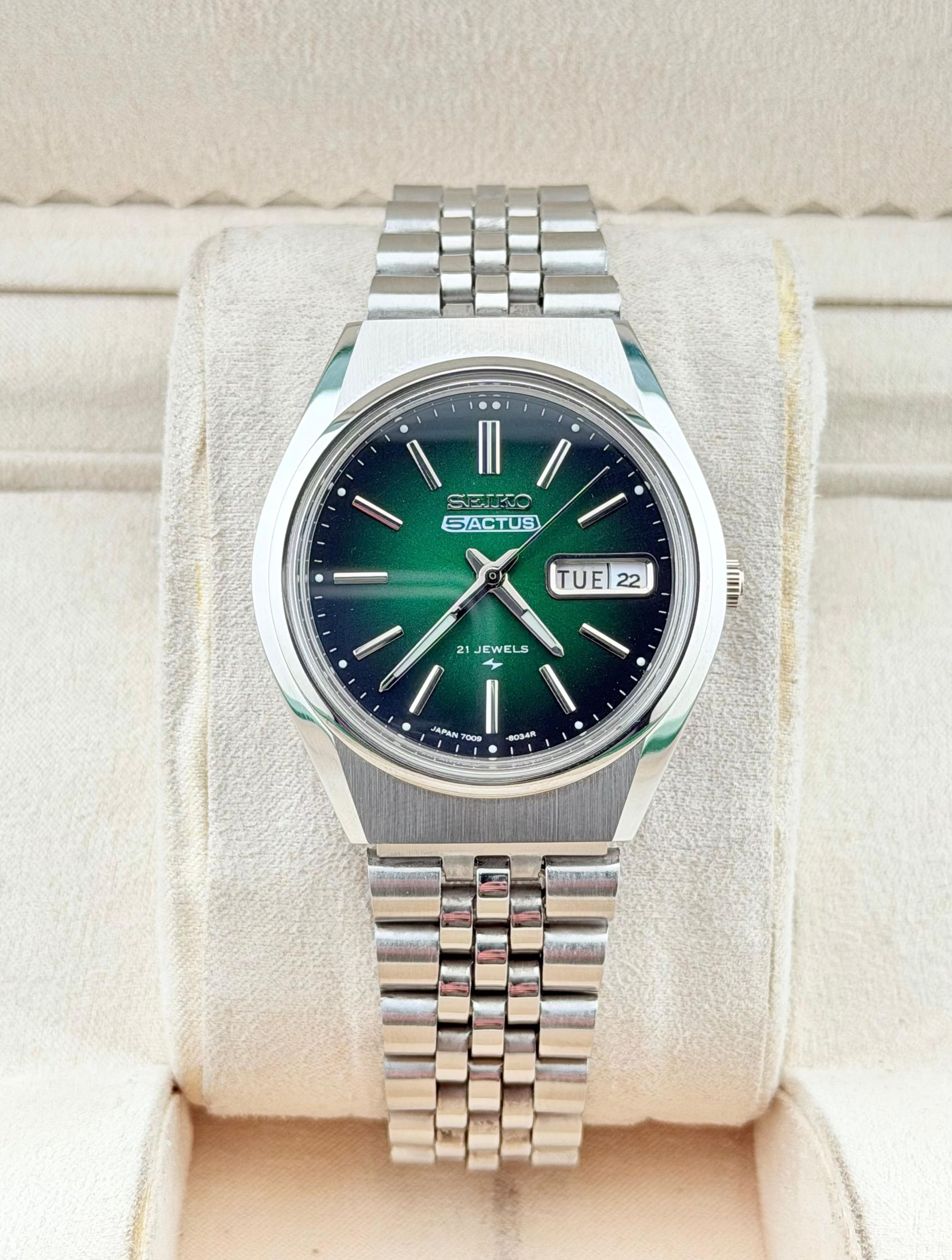 Seiko Vintage Men's Wrist Automatic Watch|Green Dial Size 36 - 4 Thumbnail